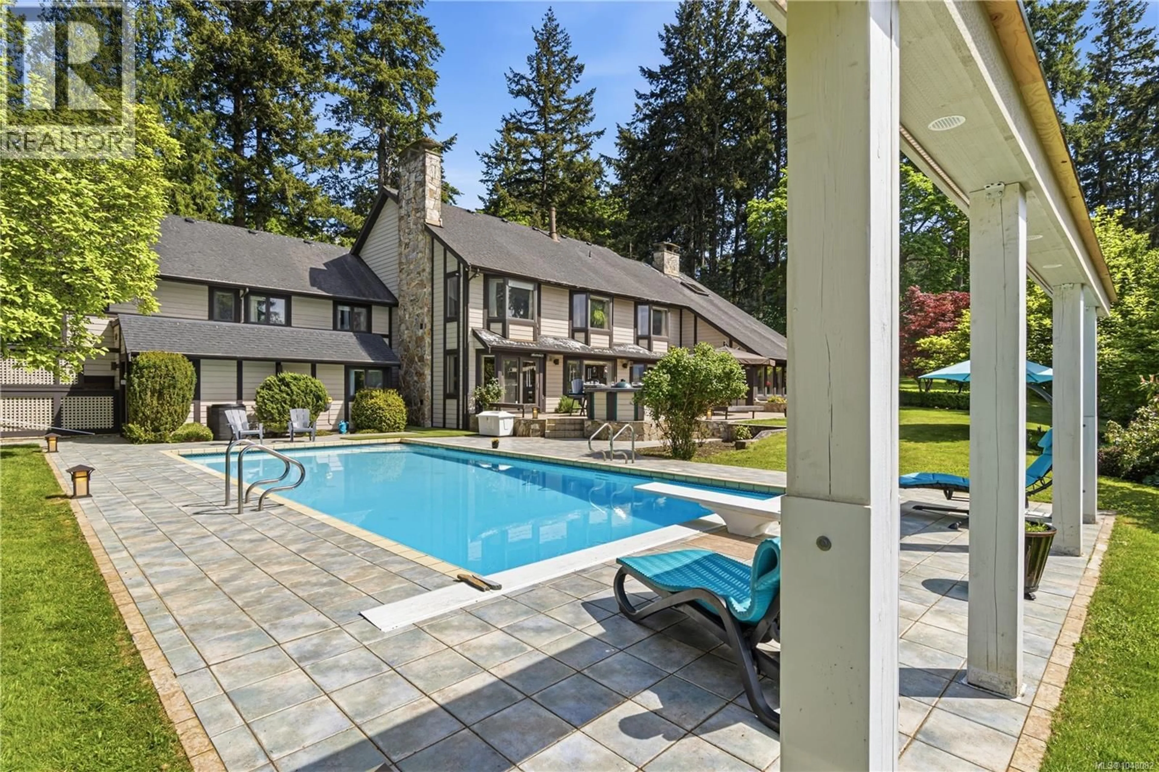Pool for 6434 WOODGROVE WAY, Duncan British Columbia V9L5R4