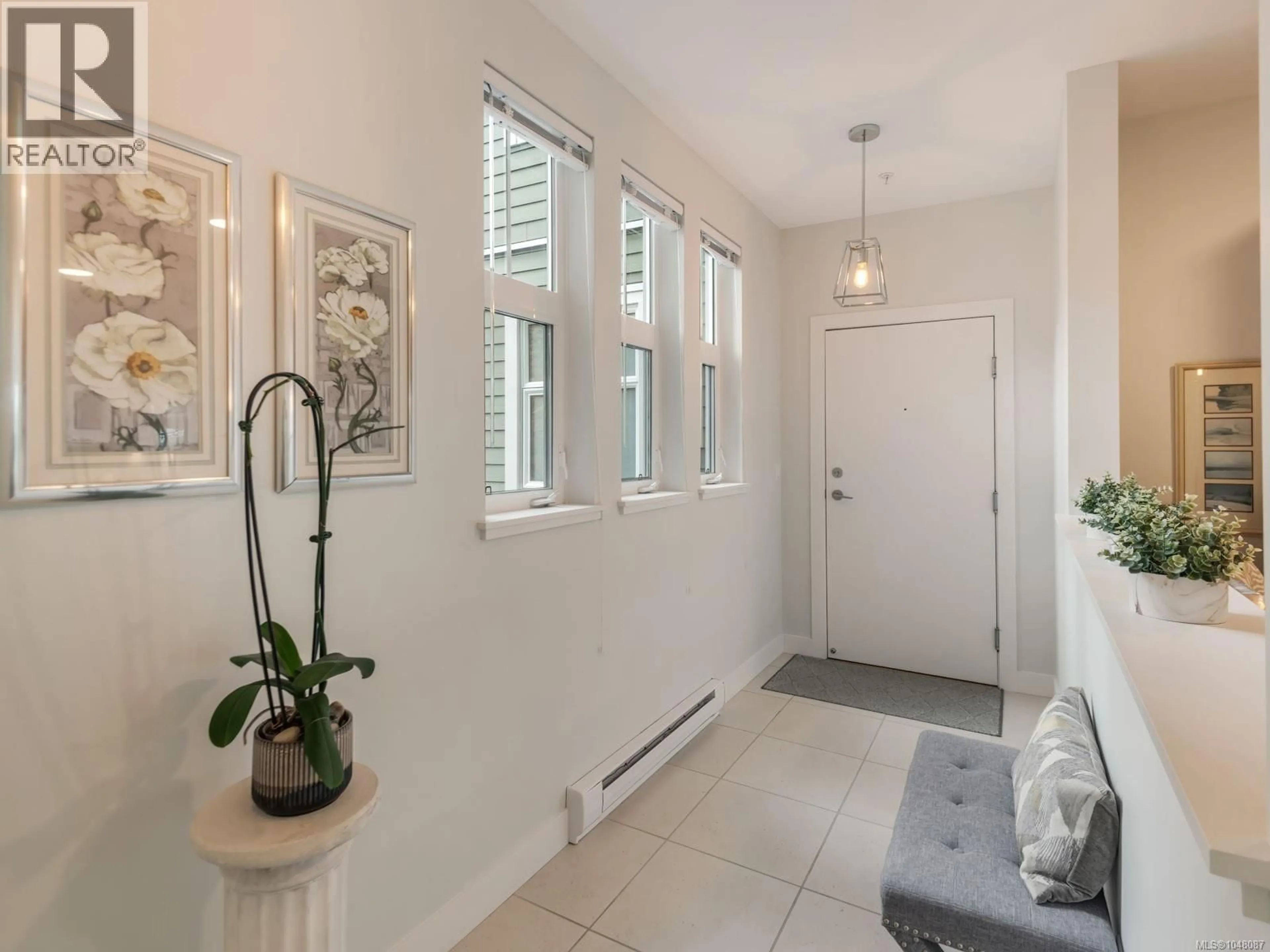 Indoor entryway for 204A - 1325 CAPE COD DRIVE, Parksville British Columbia V9P2Y8