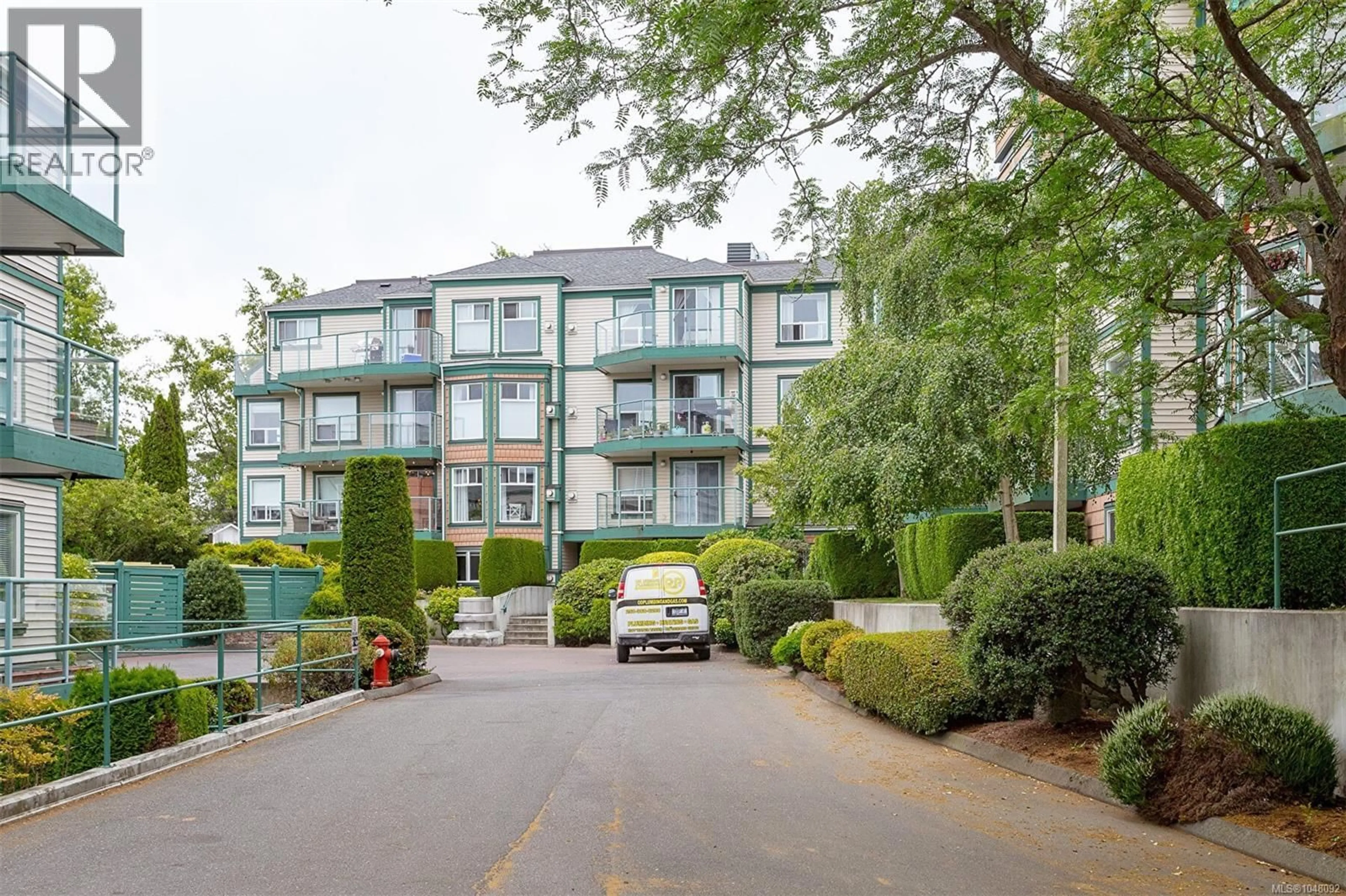 Patio, street for 108 - 898 VERNON AVENUE, Saanich British Columbia V8X2W6
