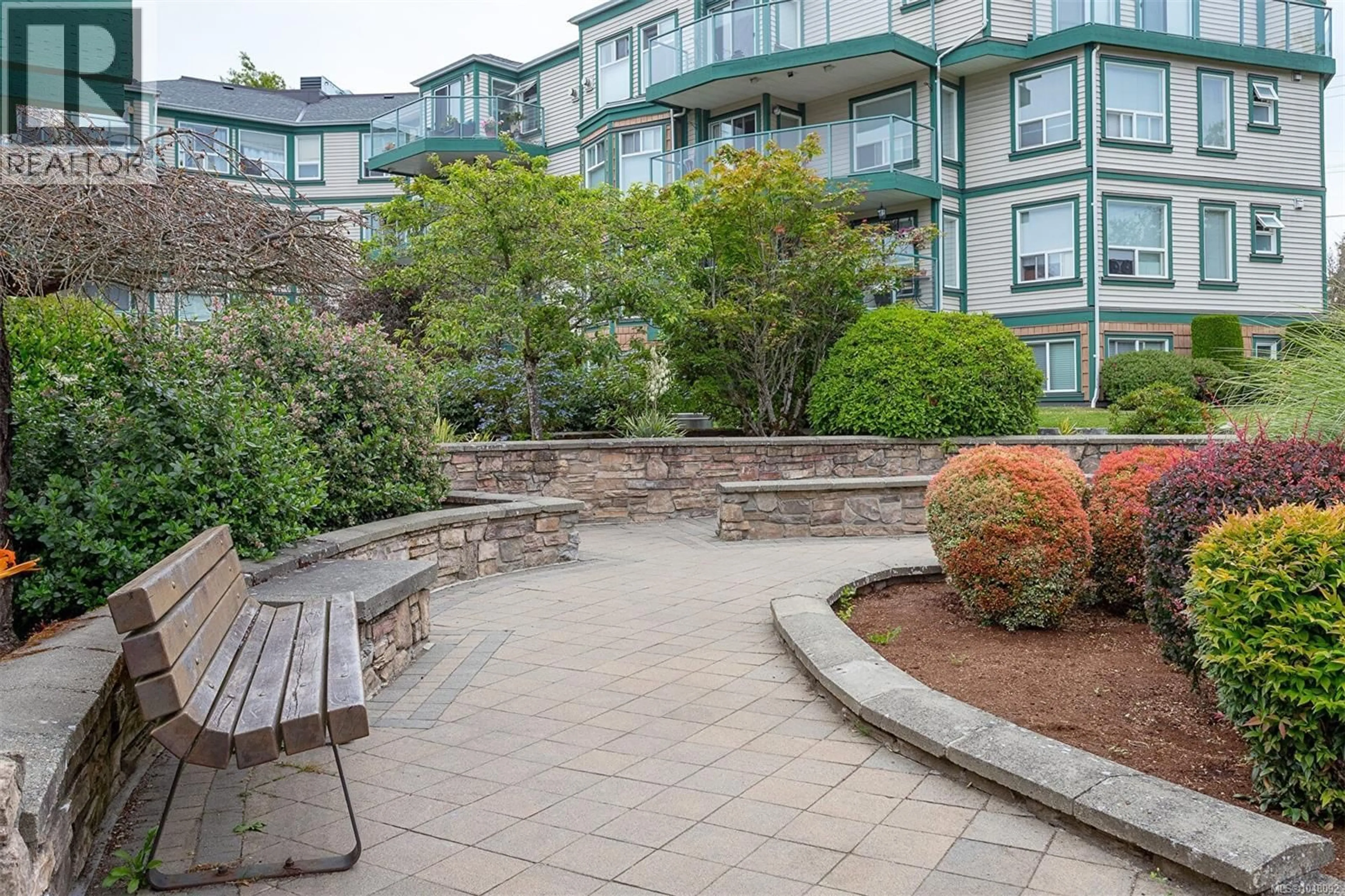 Patio, unknown for 108 - 898 VERNON AVENUE, Saanich British Columbia V8X2W6