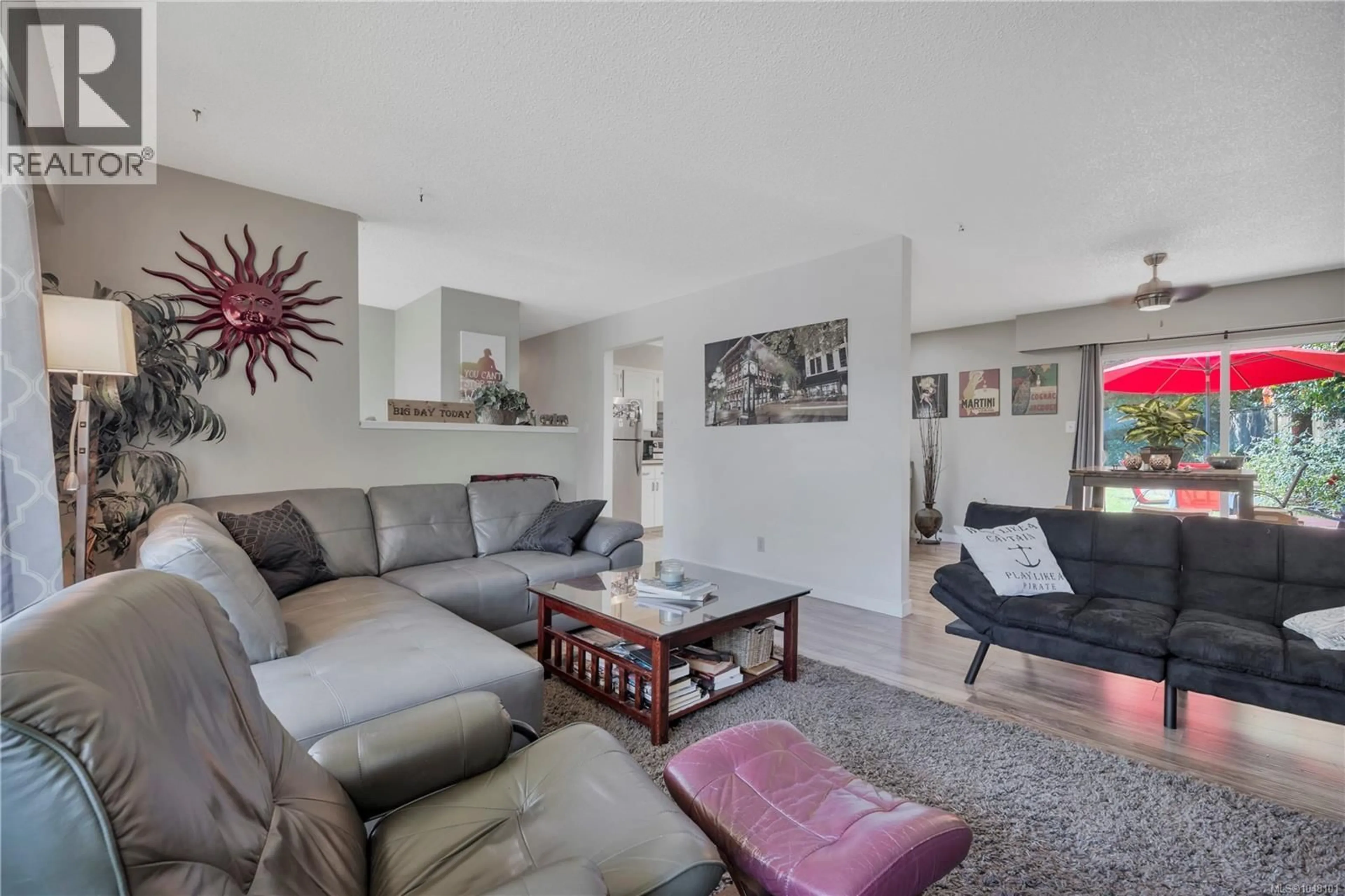 Living room with furniture, unknown for 3310 SMUGGLERS HILL DRIVE, Nanaimo British Columbia V9T3V3