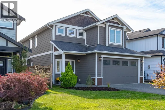 9373 EAST SAANICH ROAD, North Saanich