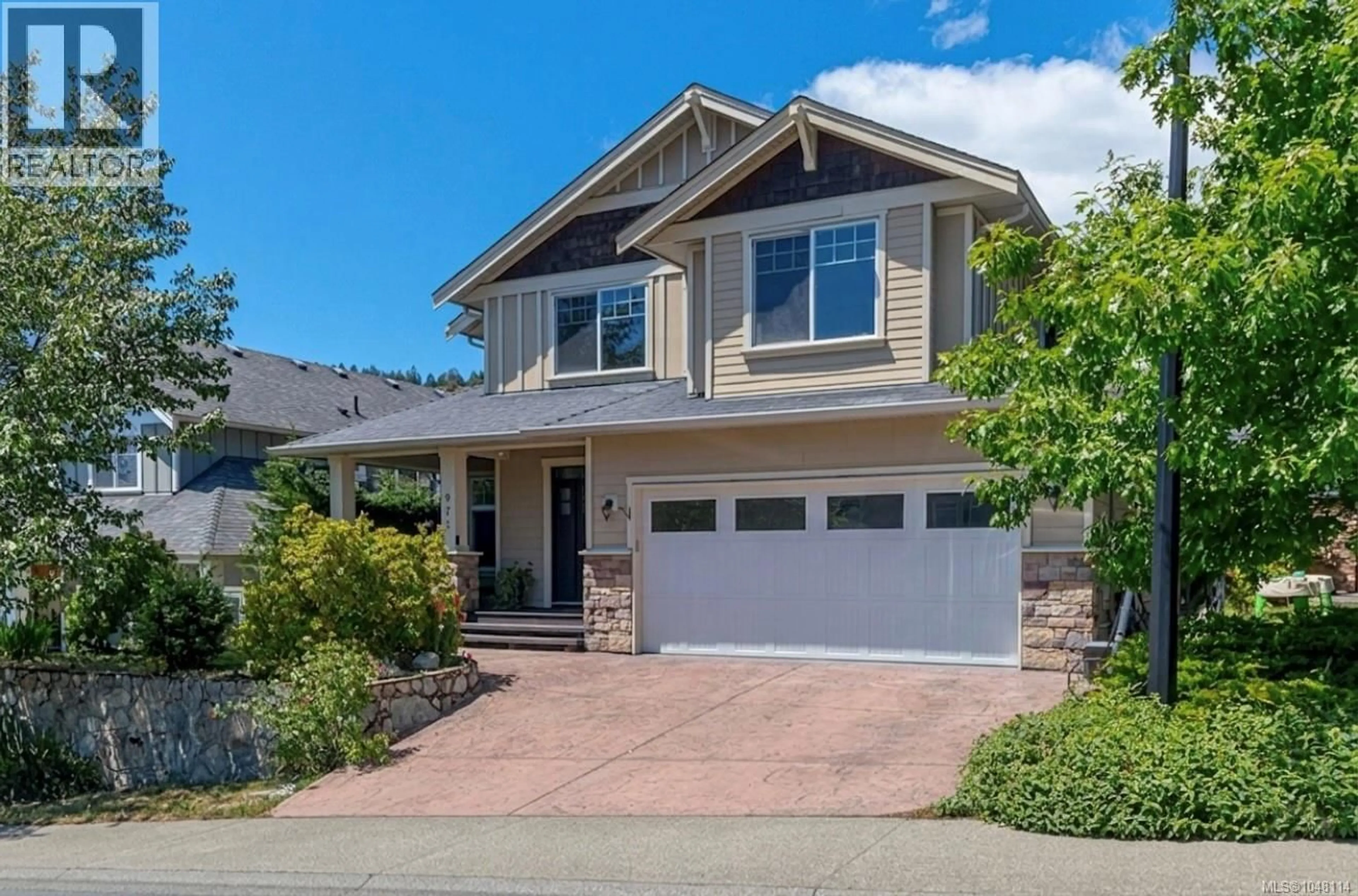Home with vinyl exterior material, street for 971 GADE ROAD, Langford British Columbia V9B0G8