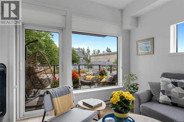 201 - 7162 WEST SAANICH ROAD, Central Saanich 5
