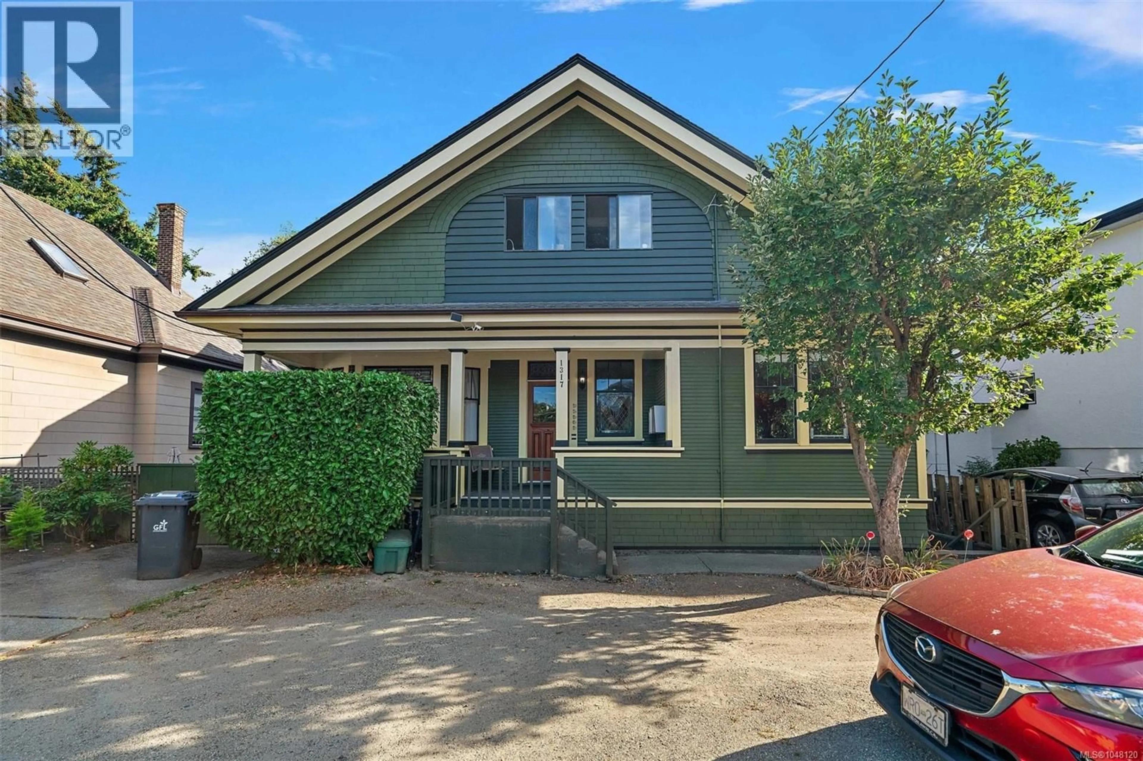 Home with vinyl exterior material, street for 1317 PANDORA AVENUE, Victoria British Columbia V8V3R6