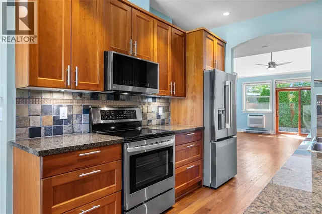 19 - 10520 MCDONALD PARK ROAD, North Saanich 2