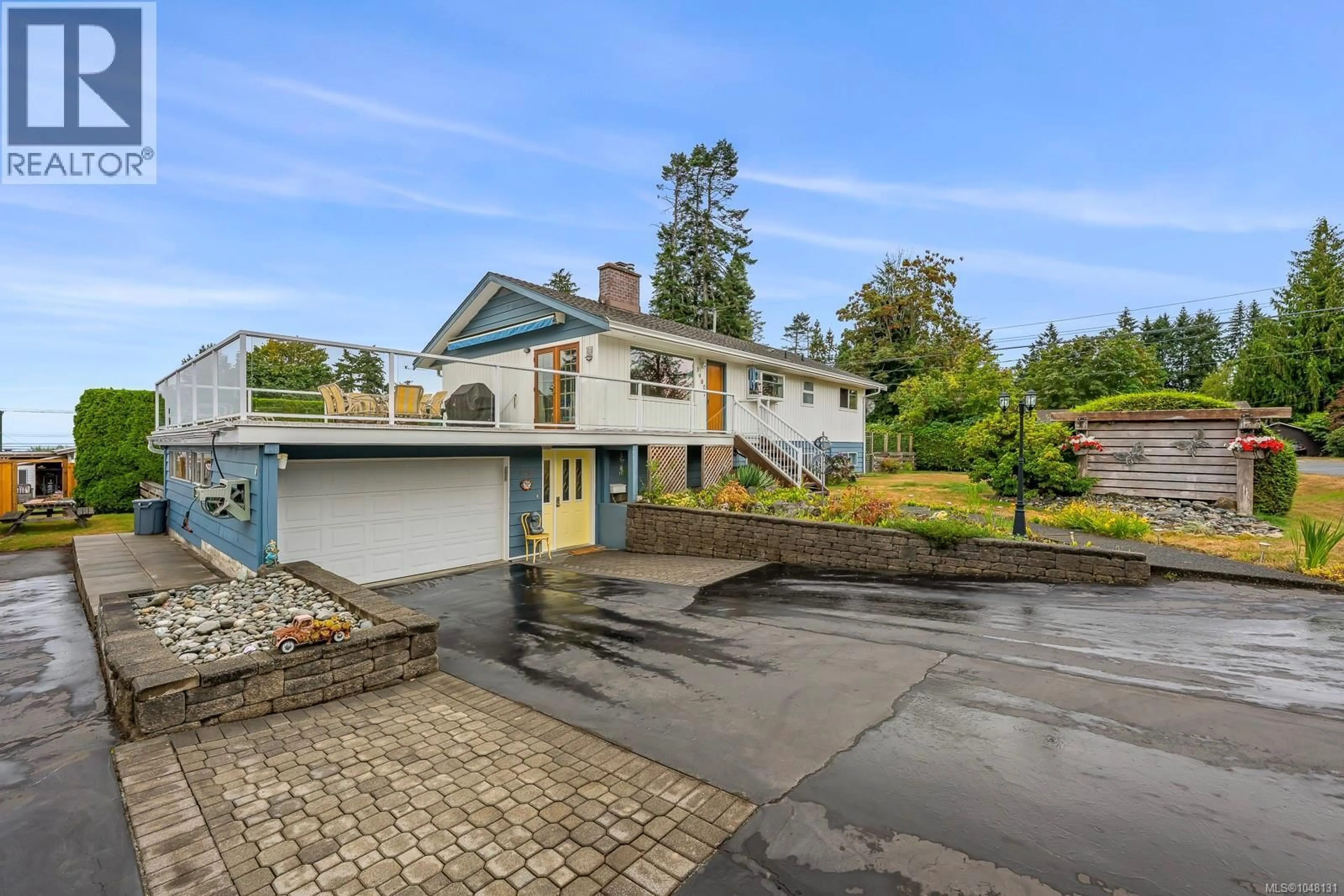 A pic from outside/outdoor area/front of a property/back of a property/a pic from drone, street for 3980 DILLMAN ROAD, Campbell River British Columbia V9H1G9