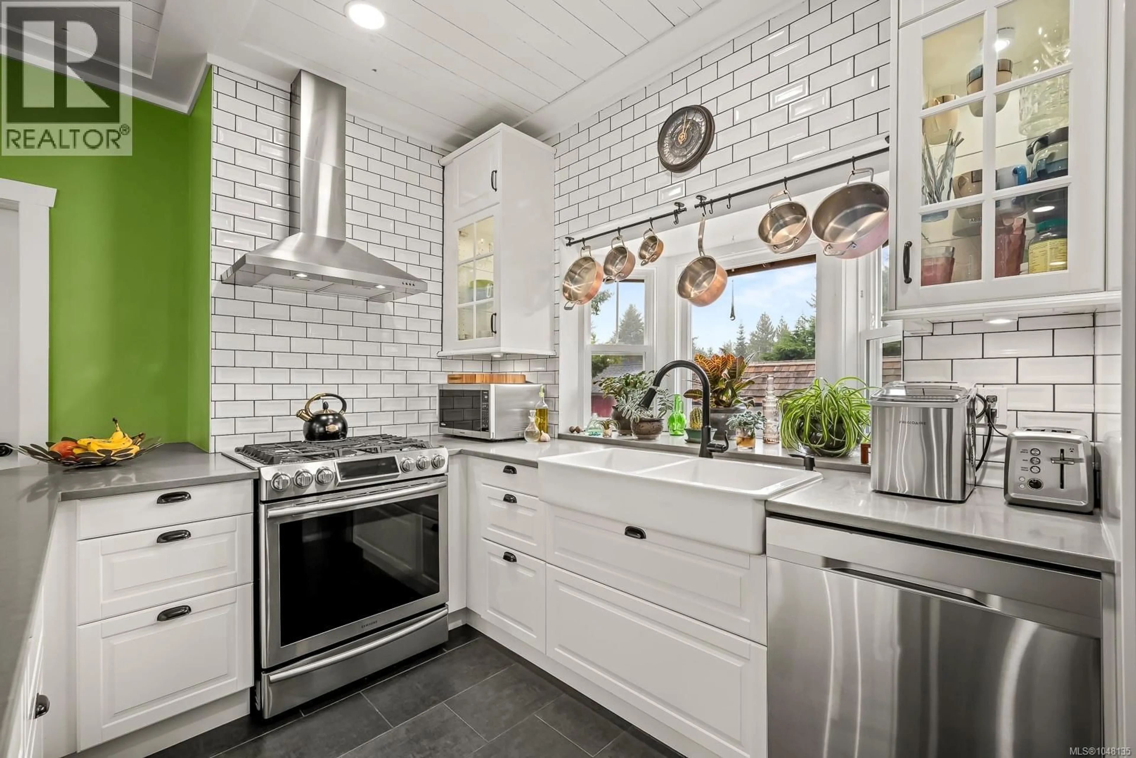 Contemporary kitchen, ceramic/tile floor for 4689 CUMBERLAND ROAD, Cumberland British Columbia V0R1S0
