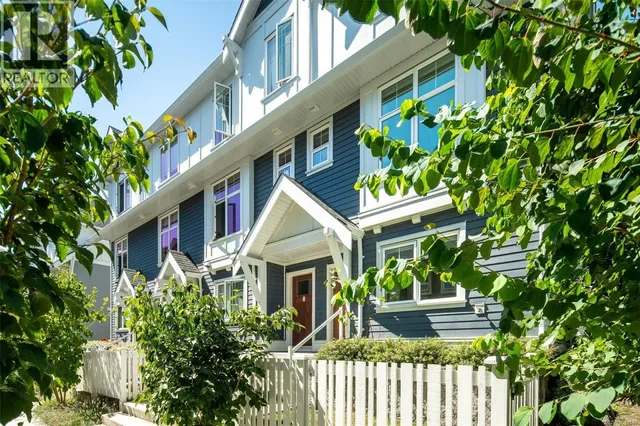 4 - 3092 WASHINGTON AVENUE, Victoria 3