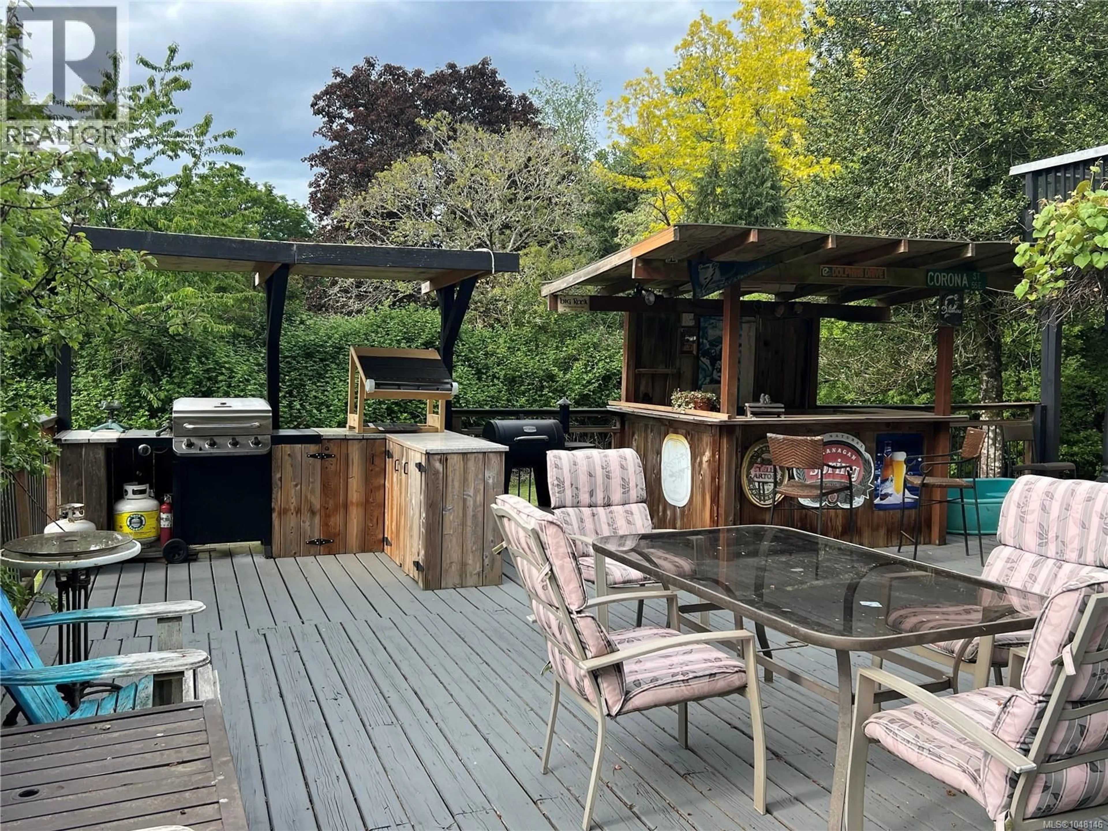 Patio, street for 9146 WEST SAANICH ROAD, North Saanich British Columbia V8L5T4