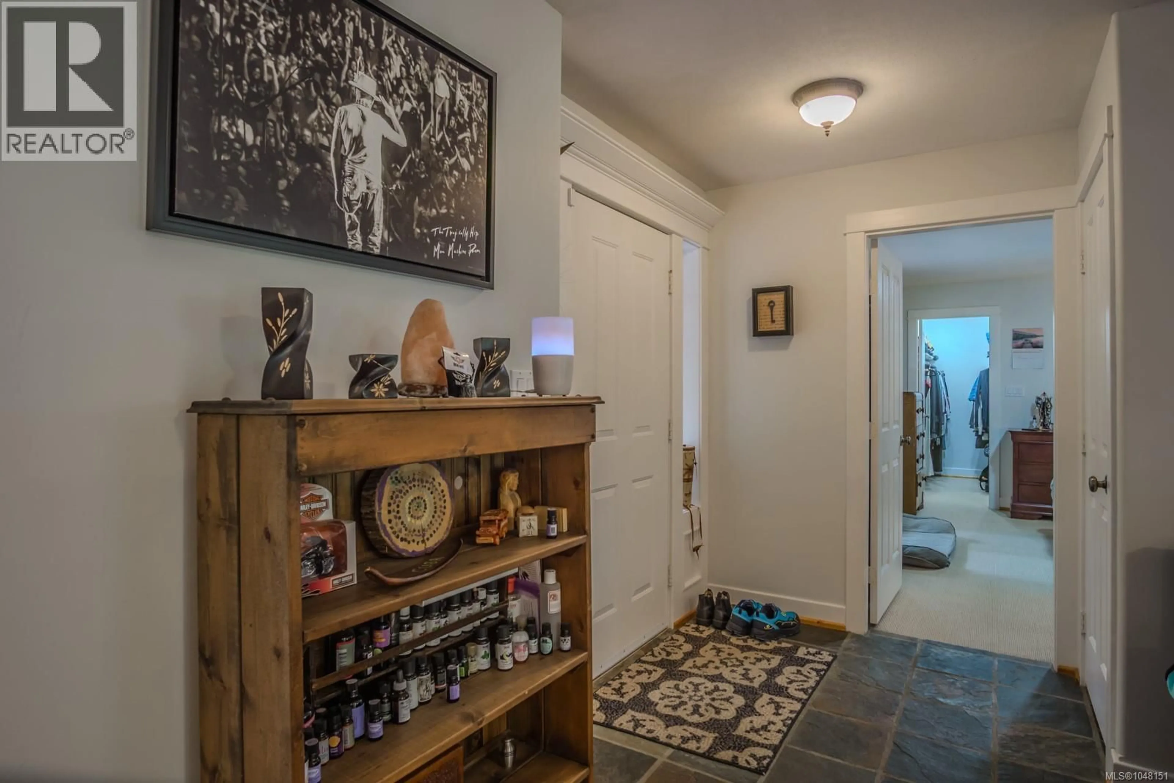 Indoor entryway for 1389 MEADOWOOD WAY, Qualicum Beach British Columbia V9K2S4