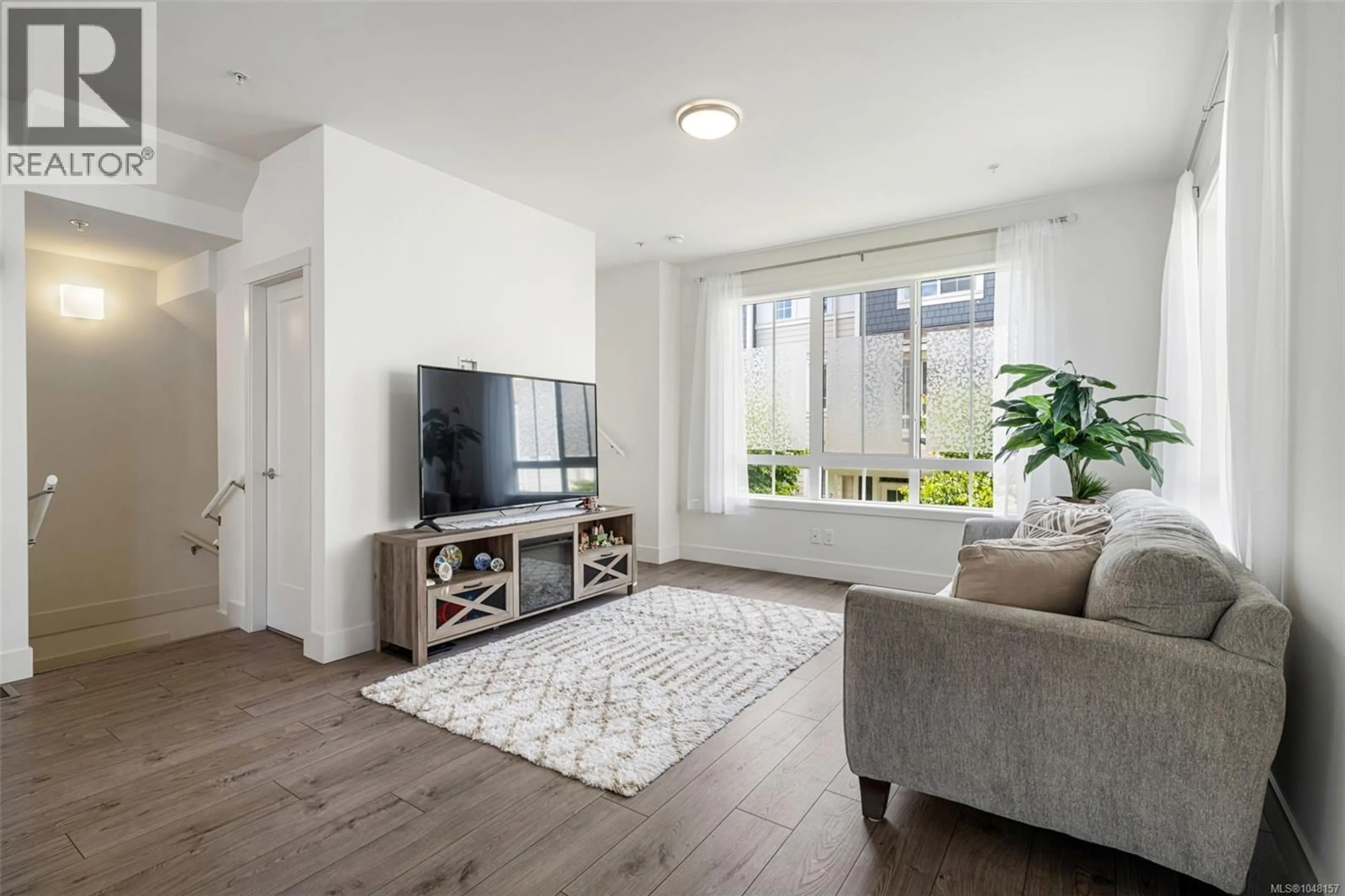 Living room with furniture, unknown for 52 - 370 LATORIA BOULEVARD, Colwood British Columbia V9C0M9