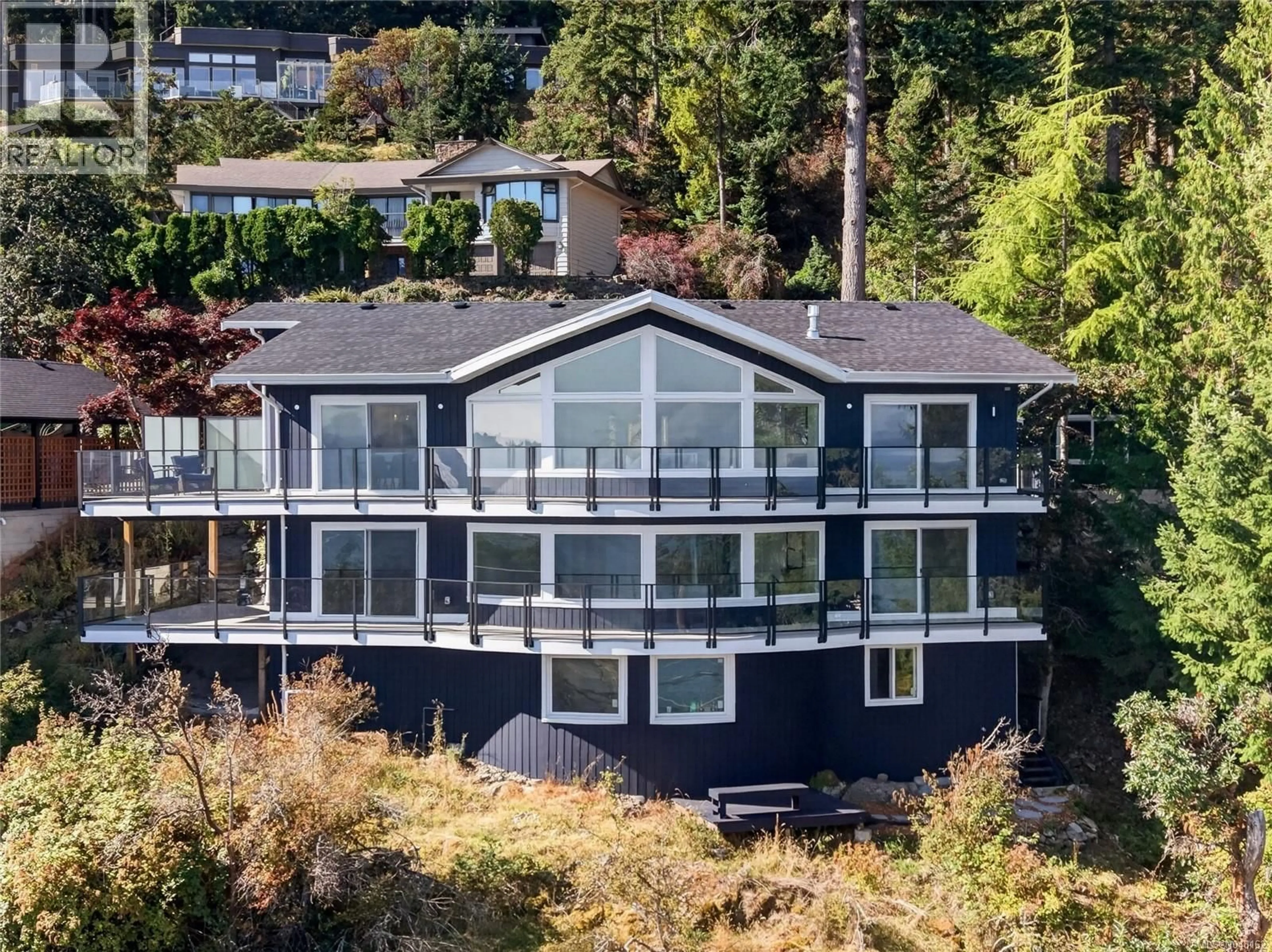 A pic from outside/outdoor area/front of a property/back of a property/a pic from drone, water/lake/river/ocean view for 3819 SUNDOWN DRIVE, Nanaimo British Columbia V9T4M3