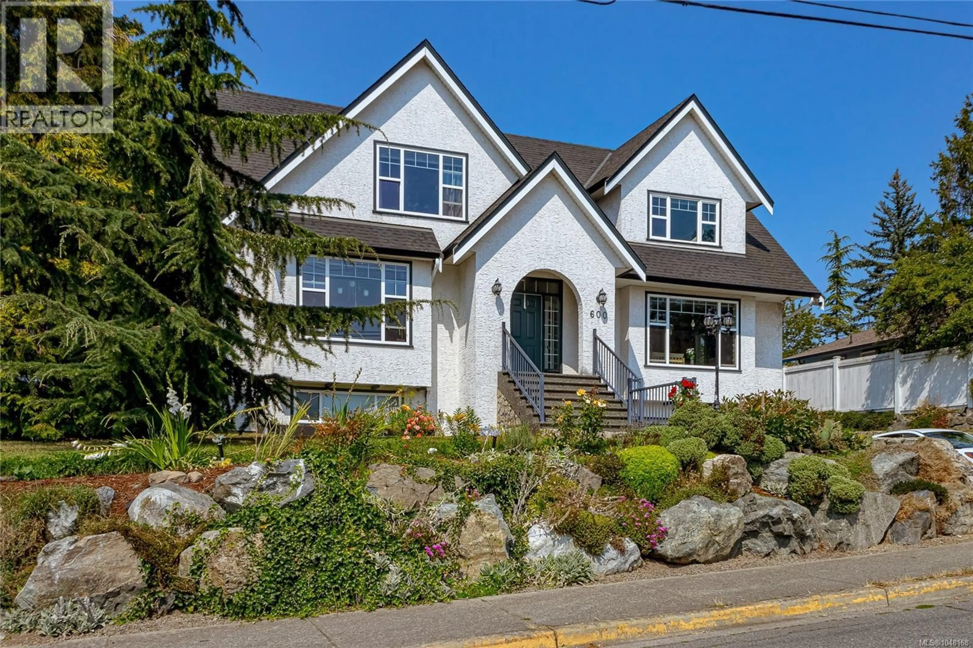 Home with brick exterior material, street for 600 JUDAH STREET, Saanich British Columbia V8Z2K2