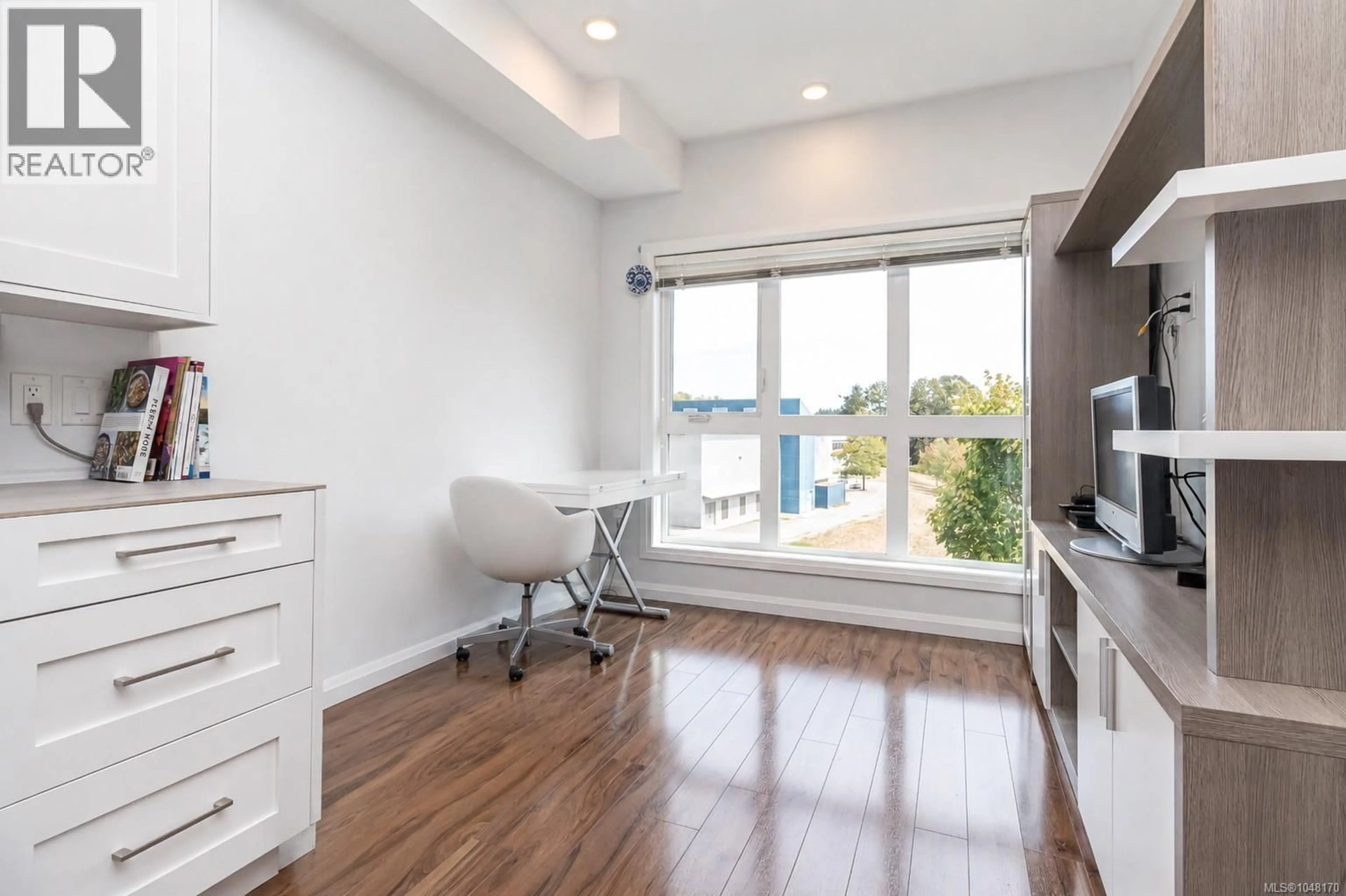 A pic of a room for 304 - 745 TRAVINO LANE, Saanich British Columbia V8Z0E5