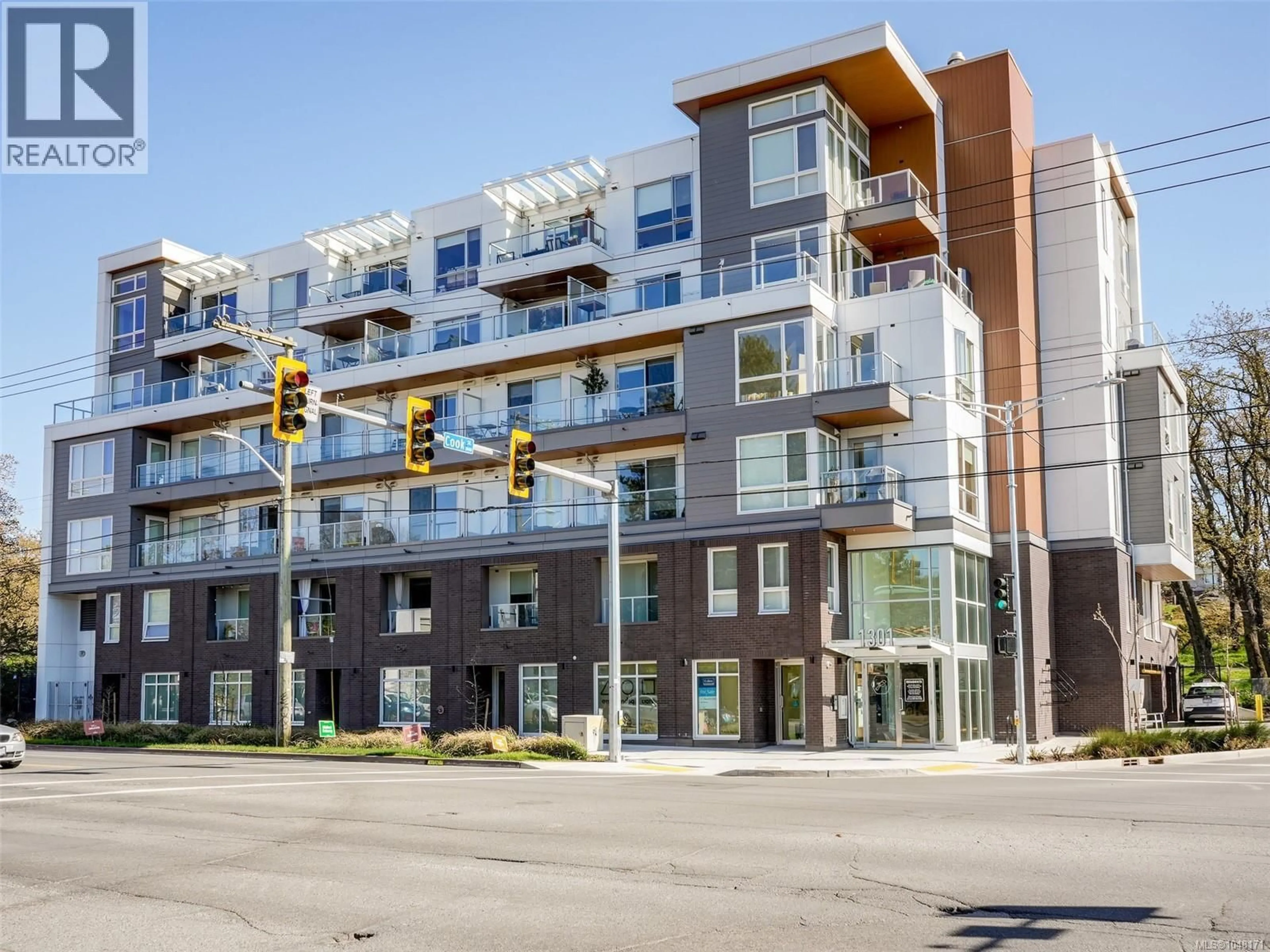 Unknown for 308 - 1301 HILLSIDE AVENUE, Victoria British Columbia V8T2B3