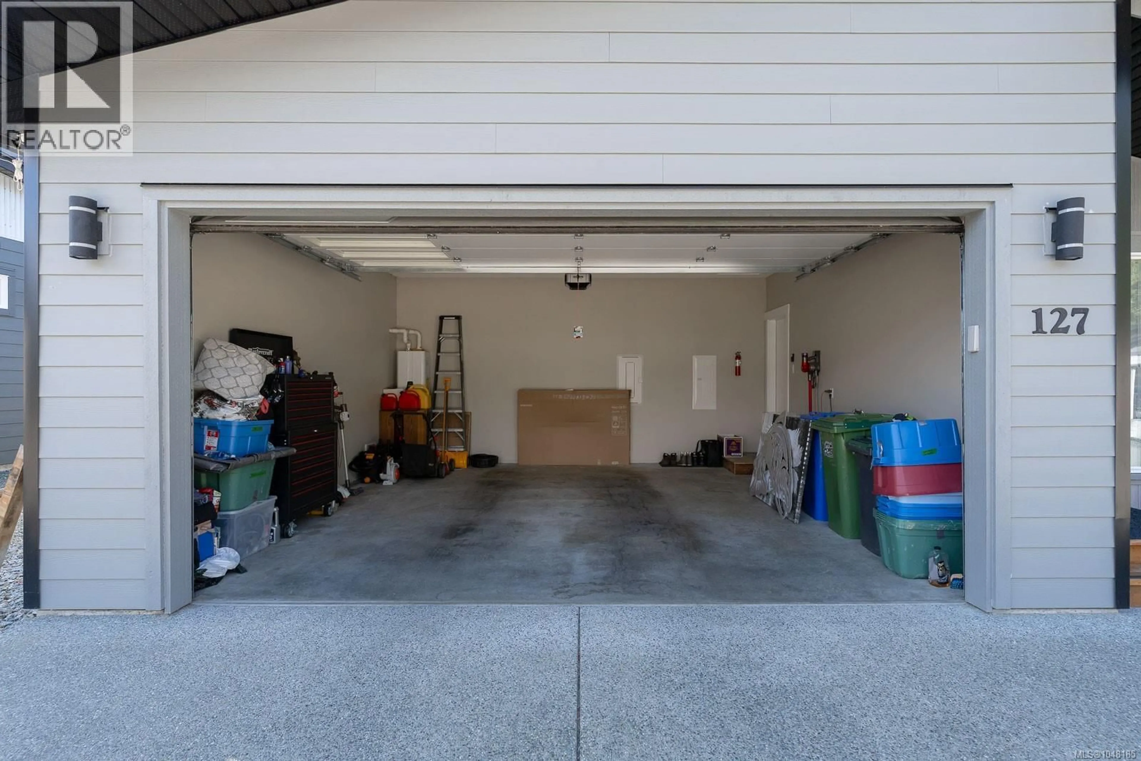 Indoor garage for 127 - 4065 MCBRIDE STREET, Port Alberni British Columbia V9Y6X5