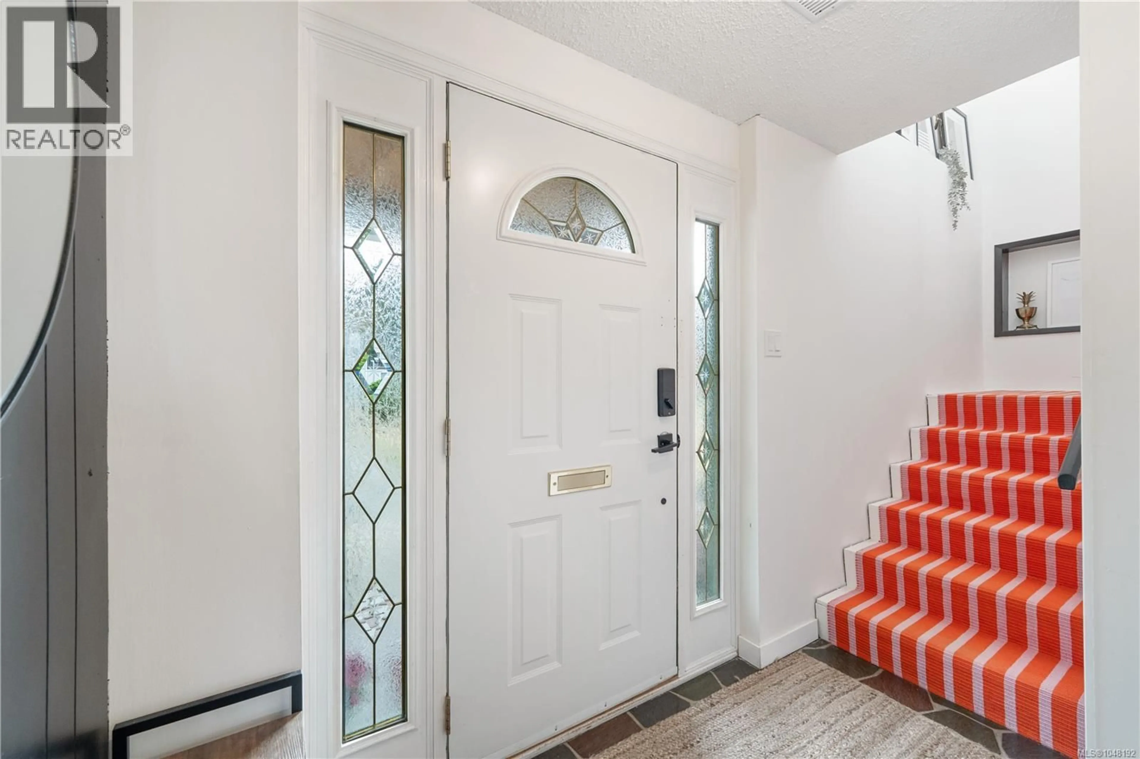 Indoor entryway for 2355 WILD DOVE ROAD, Nanaimo British Columbia V9T3T2