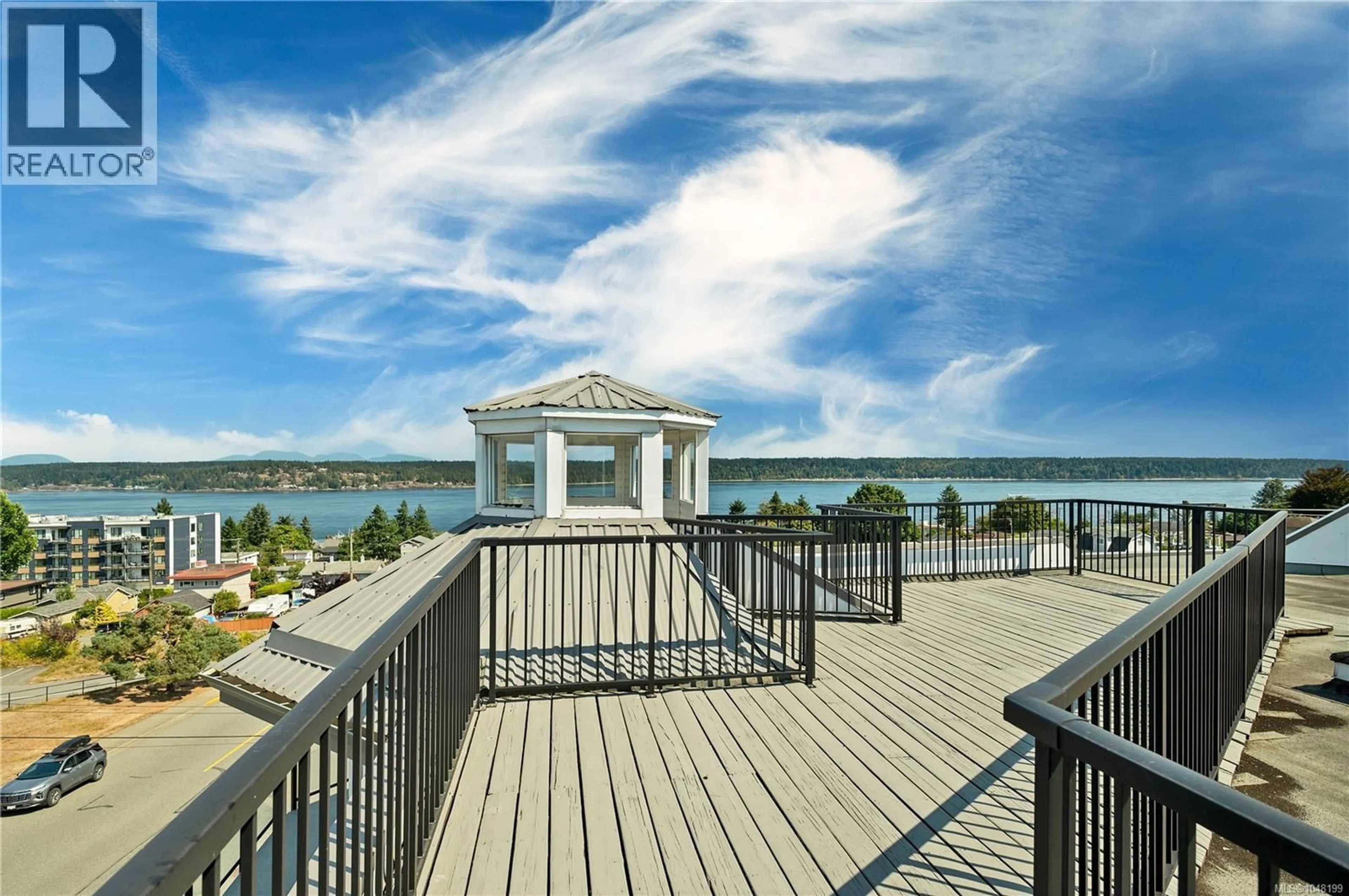 Patio, water/lake/river/ocean view for 4G - 690 COLWYN STREET, Campbell River British Columbia V9W2X1