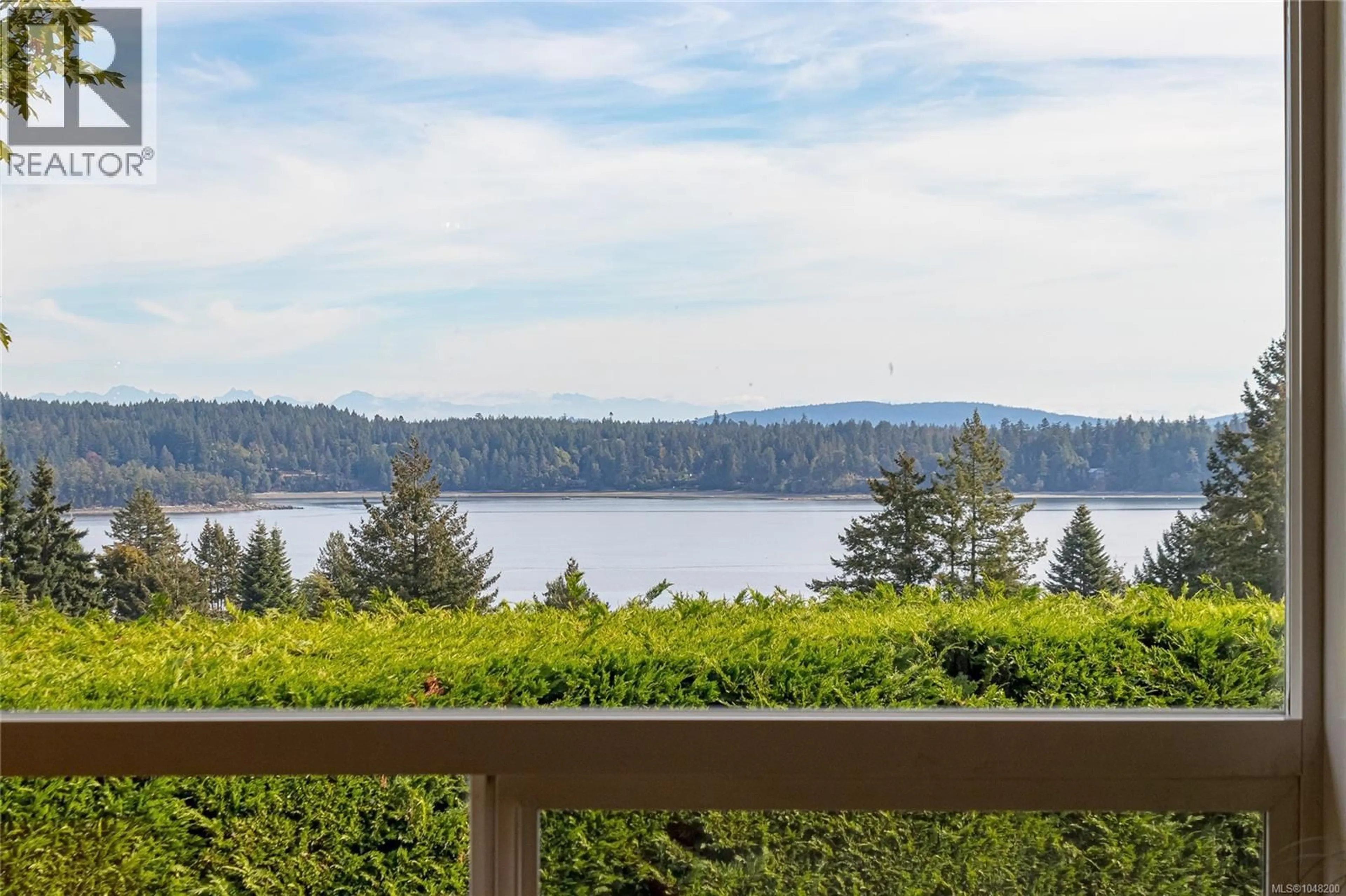 Patio, water/lake/river/ocean view for 421A WALKER AVENUE, Ladysmith British Columbia V9G1V2