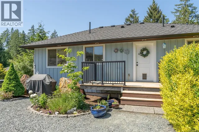 7487 RELKE ROAD, Duncan 4
