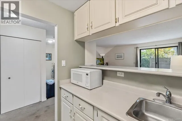 101 - 345 MORISON AVENUE, Parksville 3