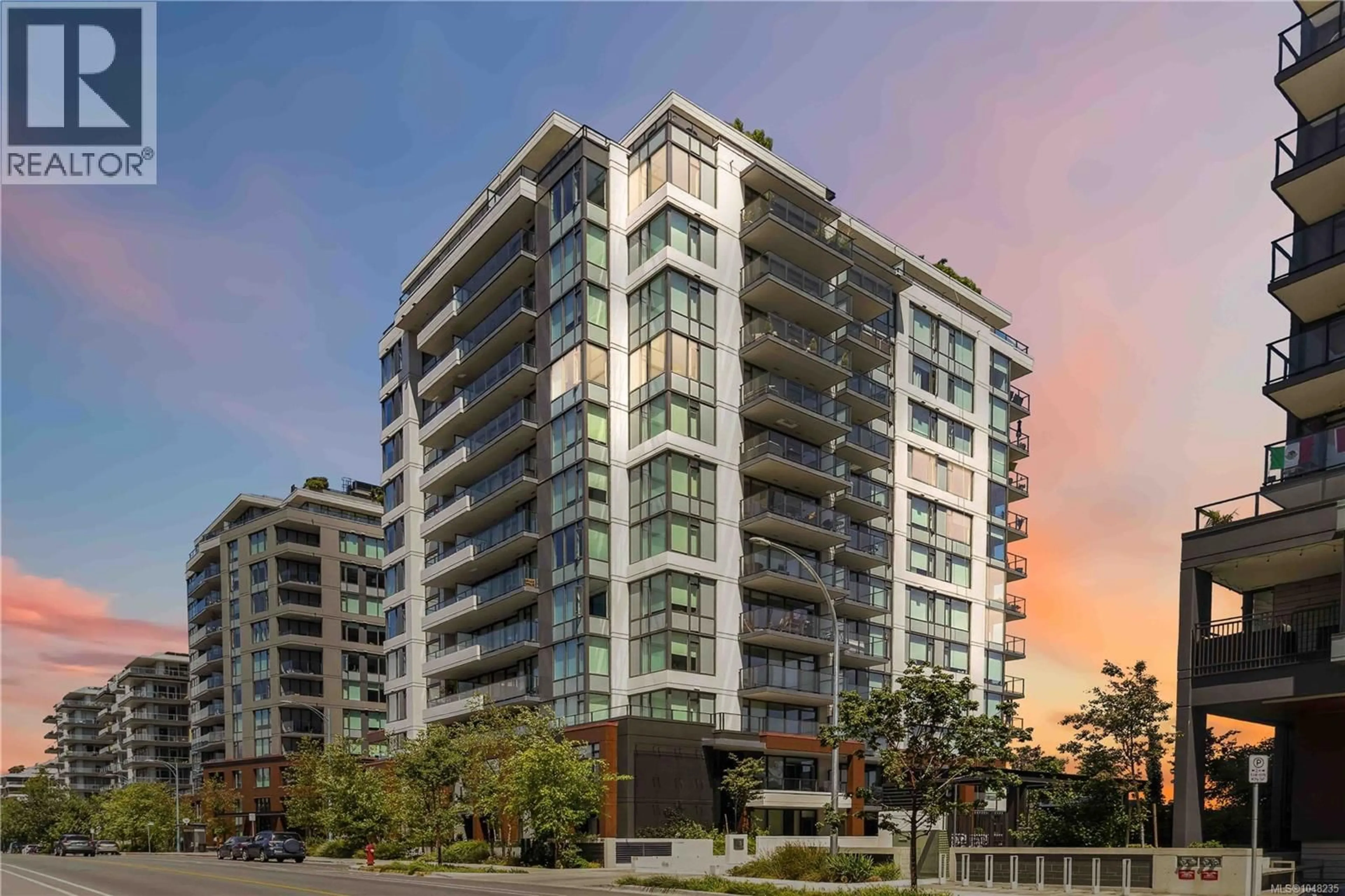 A pic from outside/outdoor area/front of a property/back of a property/a pic from drone, building for 901 - 363 TYEE ROAD, Victoria British Columbia V9A0B5