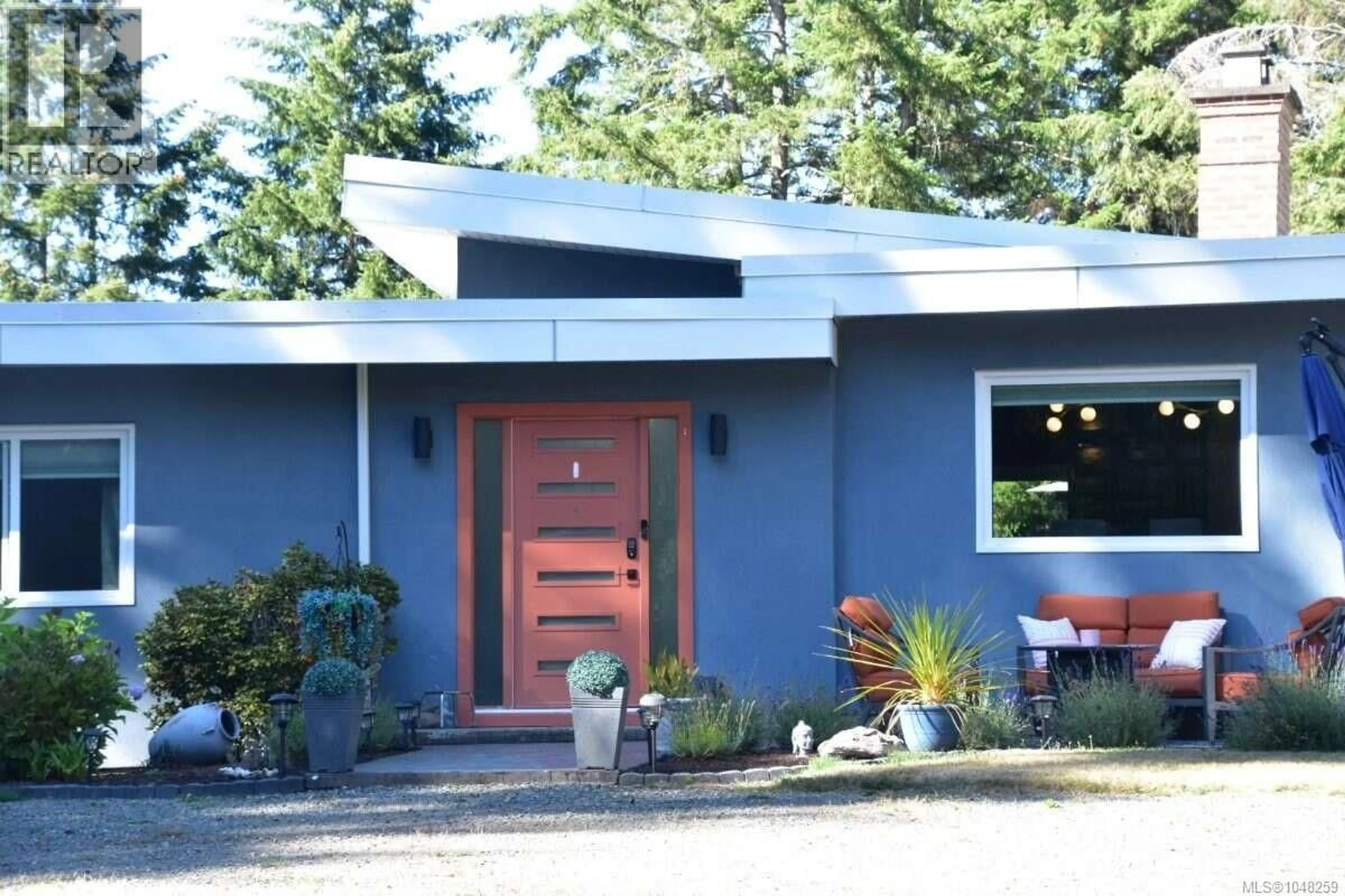 Home with vinyl exterior material, street for 4065 GIBBINS ROAD, Duncan British Columbia V9L6G4