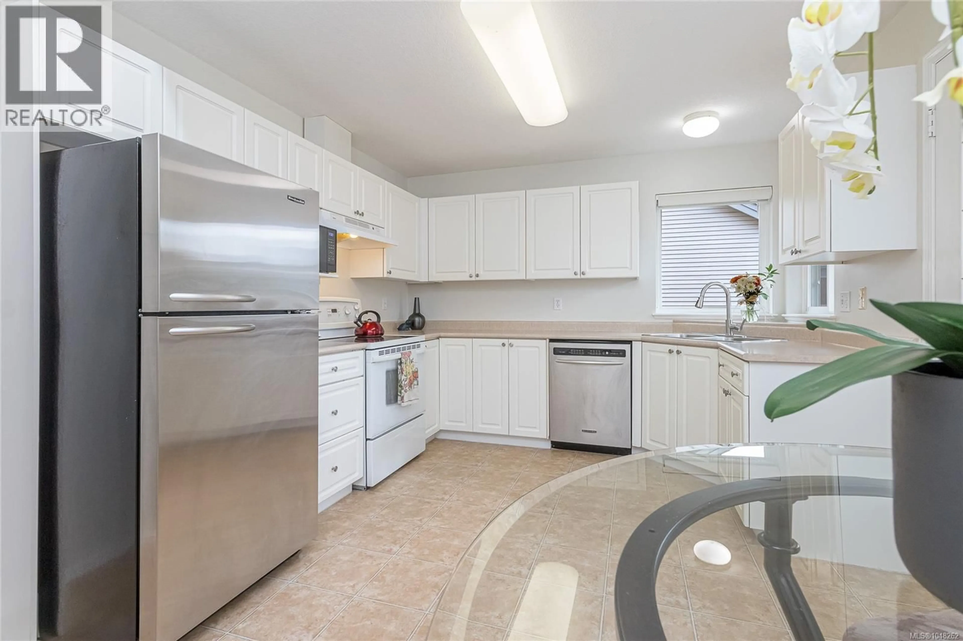 Standard kitchen, unknown for 339 RHEUMER CRESCENT, Parksville British Columbia V9P2T8