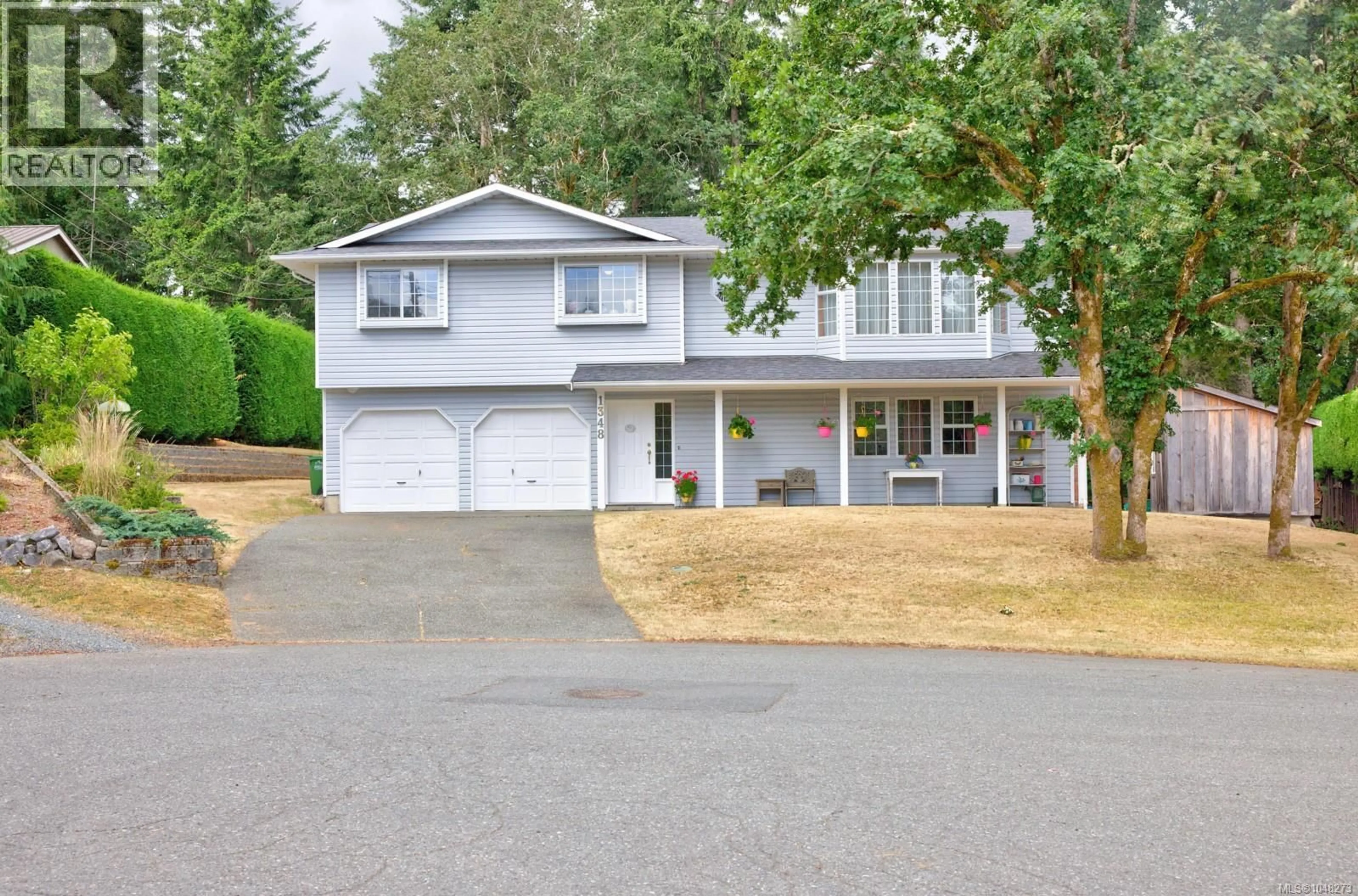 Home with vinyl exterior material, street for 1348 OAKWOOD PLACE, Duncan British Columbia V9L5R3