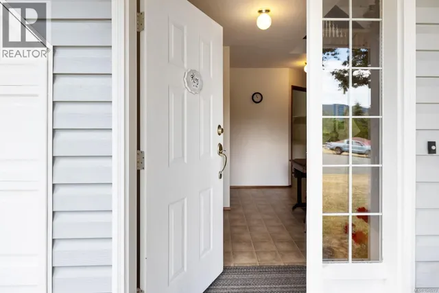 1348 OAKWOOD PLACE, Duncan 4