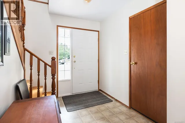 1348 OAKWOOD PLACE, Duncan 5