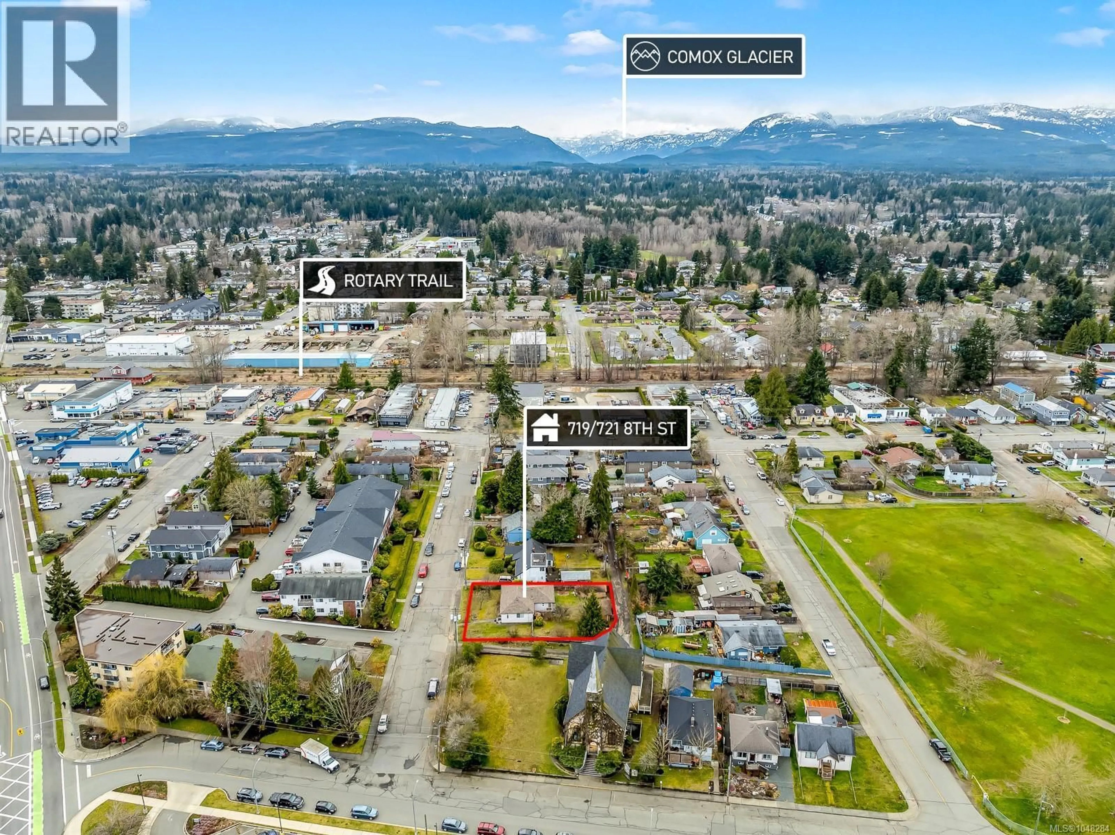 A pic from outside/outdoor area/front of a property/back of a property/a pic from drone, mountain view for 719 8TH STREET, Courtenay British Columbia V9N1N6