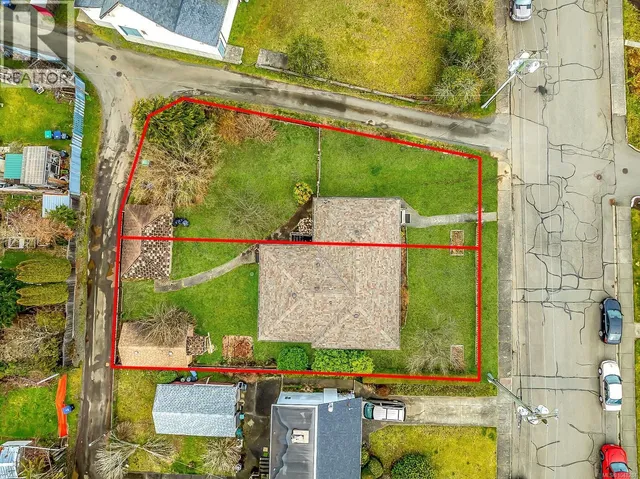 719 8TH STREET, Courtenay 5