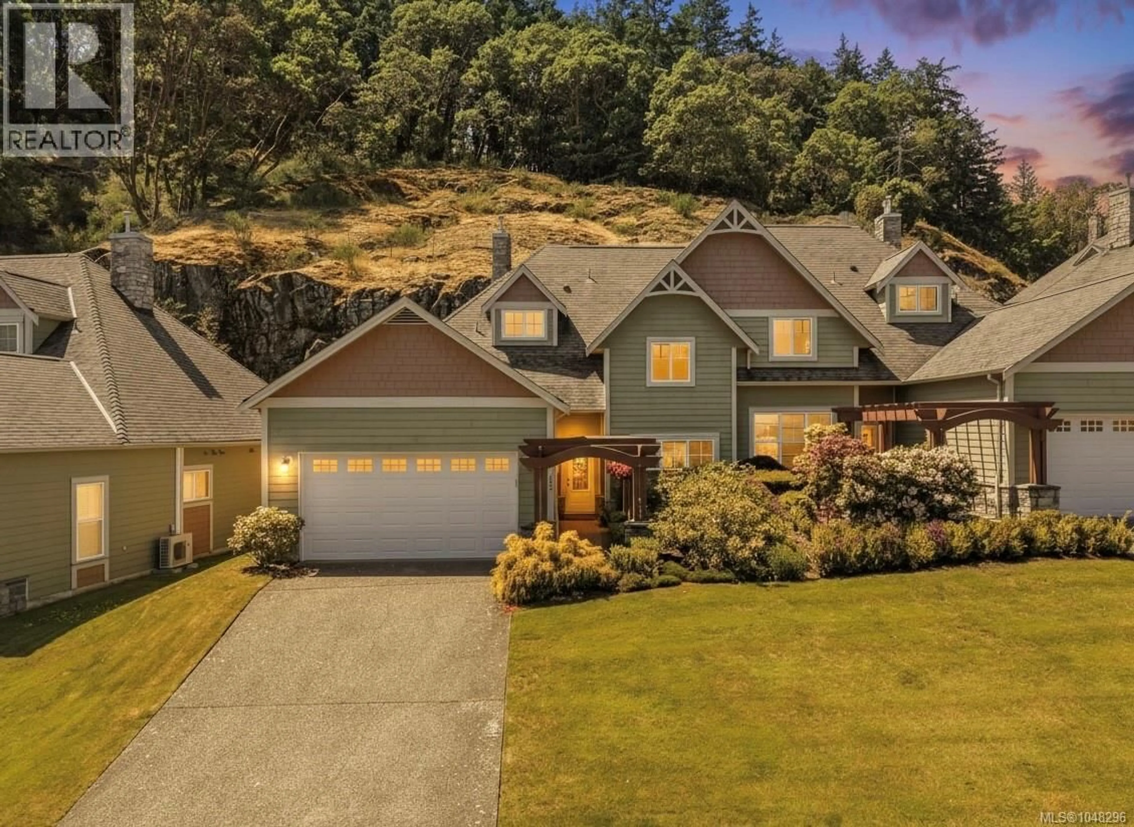 Home with vinyl exterior material, unknown for 122 - 945 BEAR MOUNTAIN PARKWAY, Langford British Columbia V9B6T1