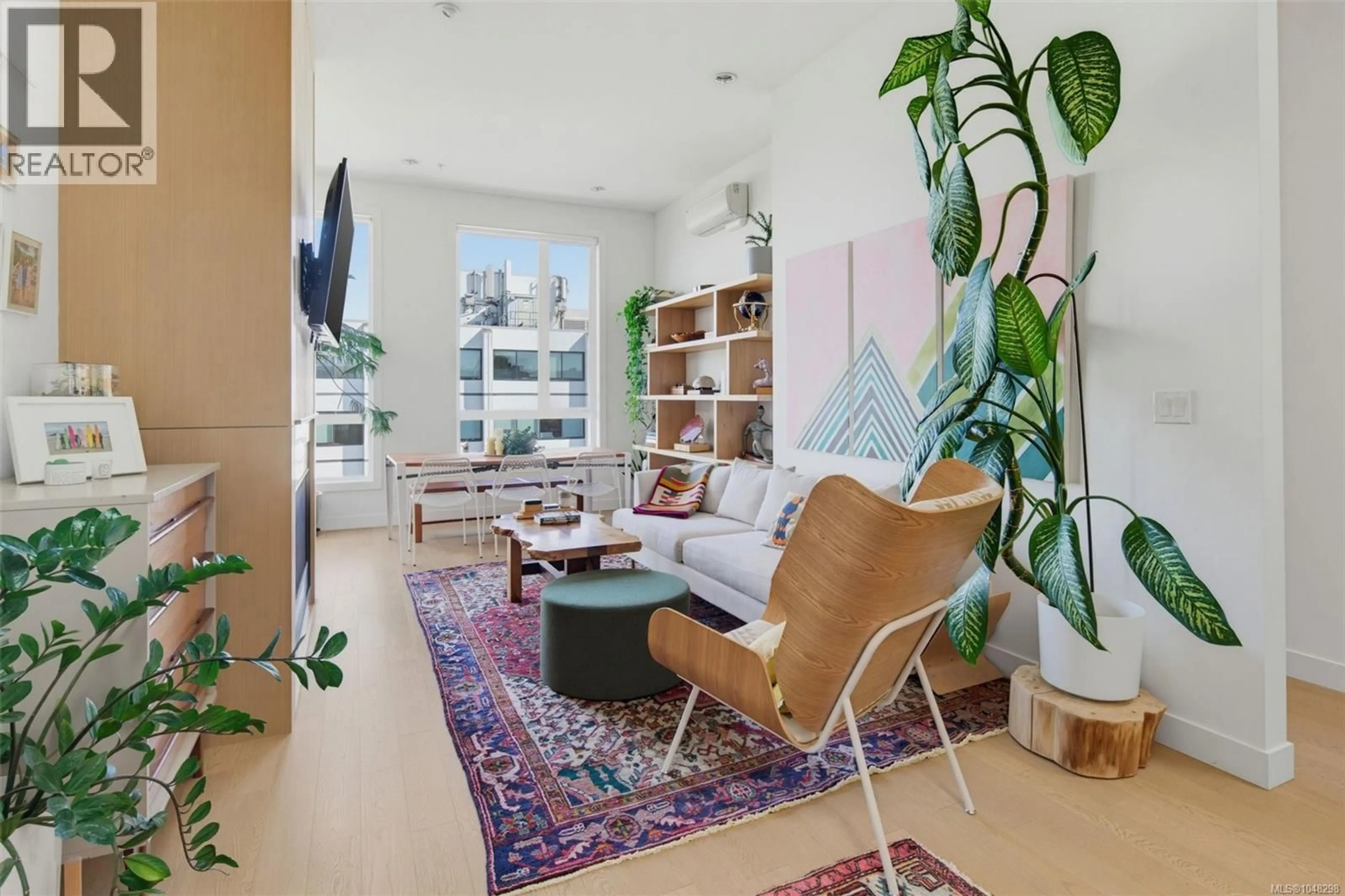 Living room with furniture, unknown for PH5 - 1033 COOK STREET, Victoria British Columbia V8V3K9