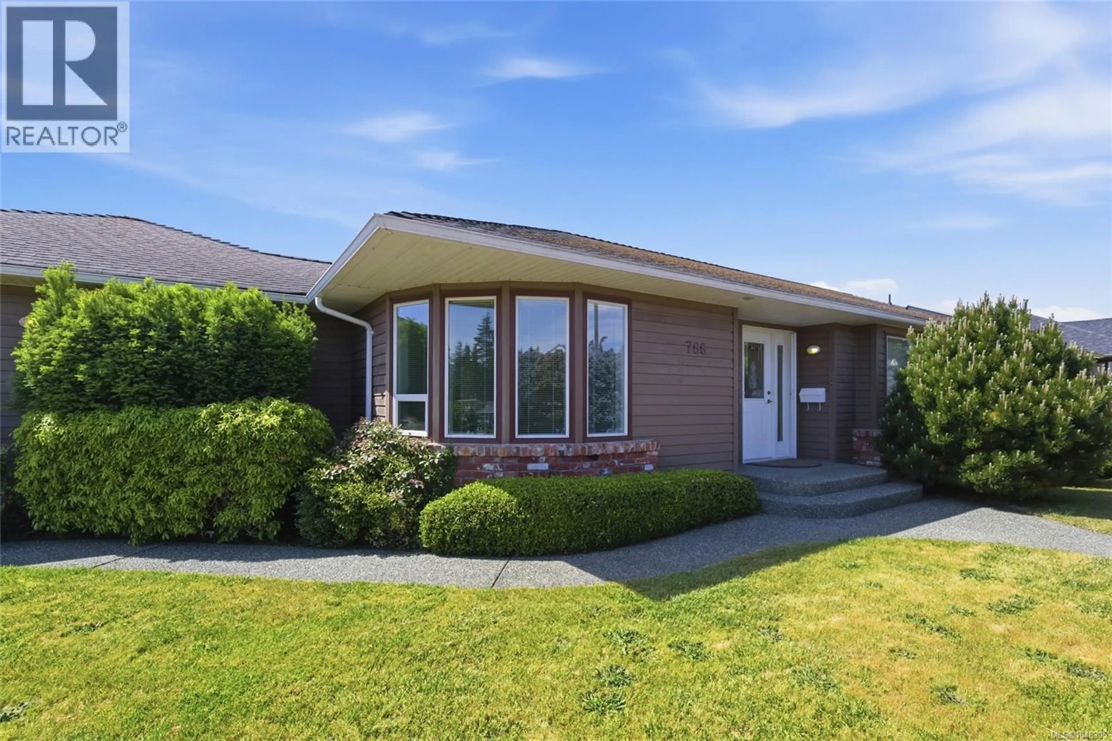 Home with vinyl exterior material, street for 788 STANHOPE ROAD, Parksville British Columbia V9P1B5