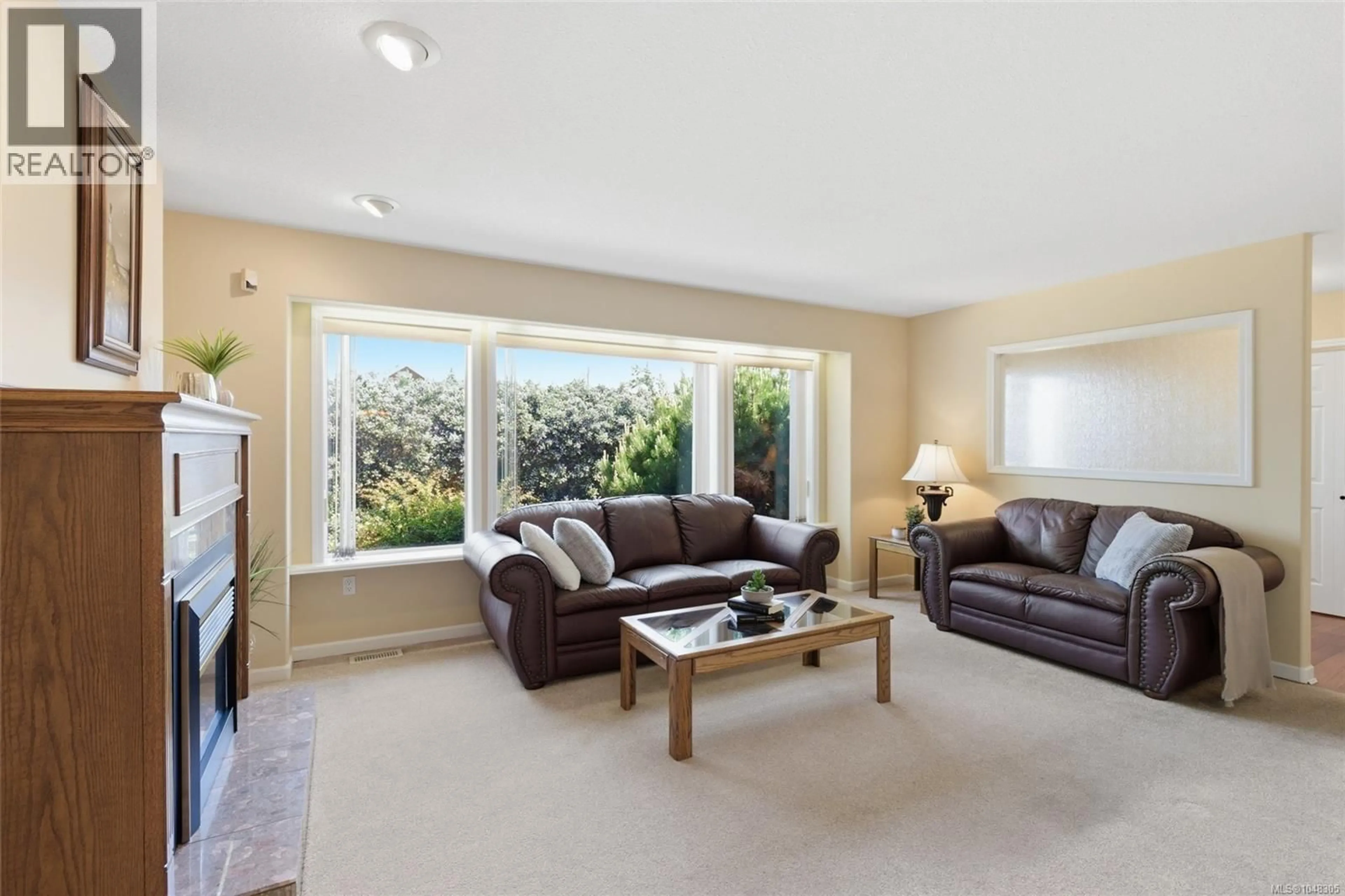 Living room with furniture, ceramic/tile floor for 788 STANHOPE ROAD, Parksville British Columbia V9P1B5