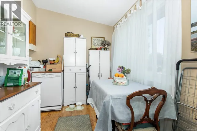 394 CEDAR STREET, Campbell River 5