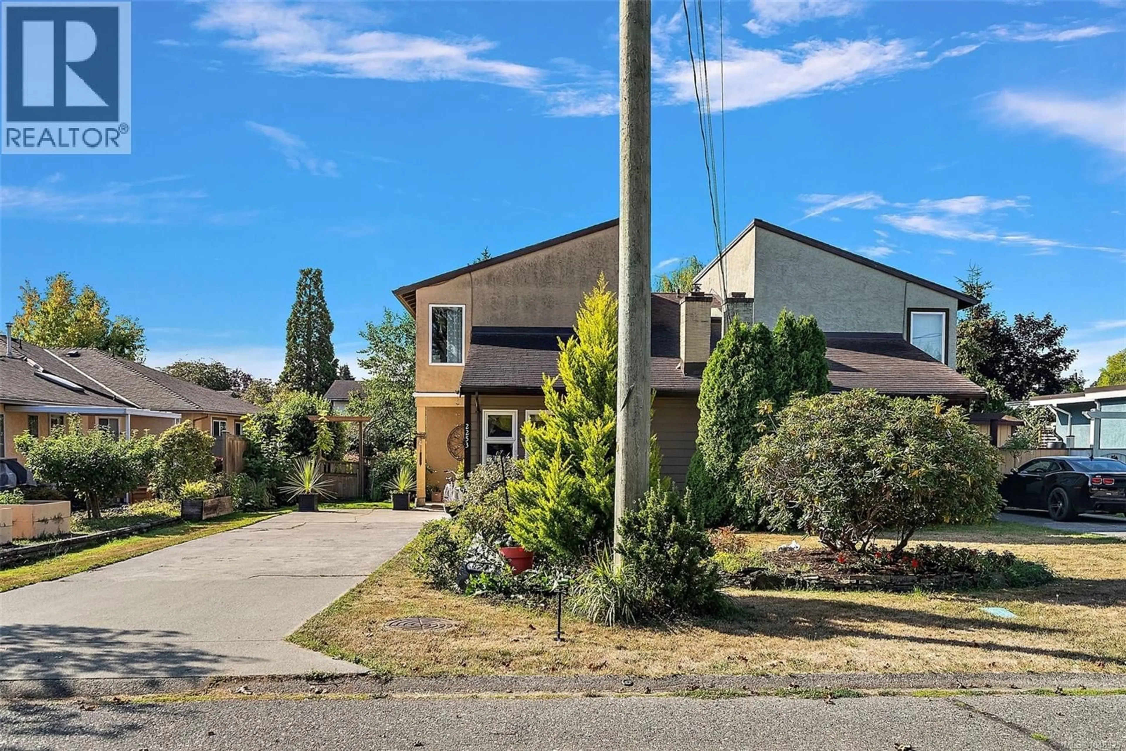 Unknown for 2253 MALAVIEW AVENUE, Sidney British Columbia V8L2E6