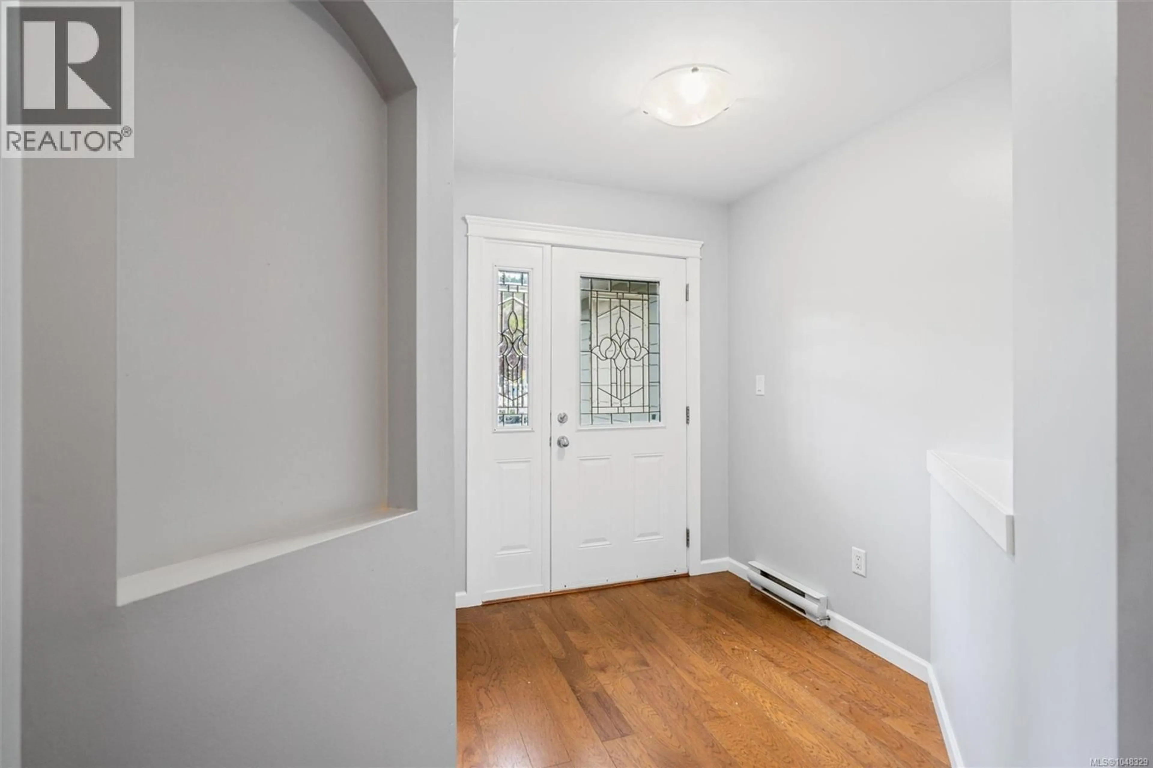 Indoor entryway for 976 WILD BLOSSOM COURT, Langford British Columbia V9C4M8