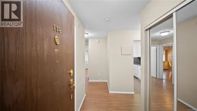 118 - 1009 MCKENZIE AVENUE, Saanich 5