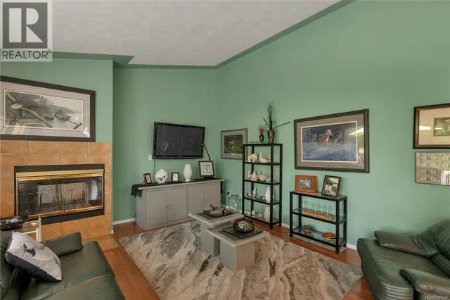 8930 MCLAREY AVENUE, Black Creek 5