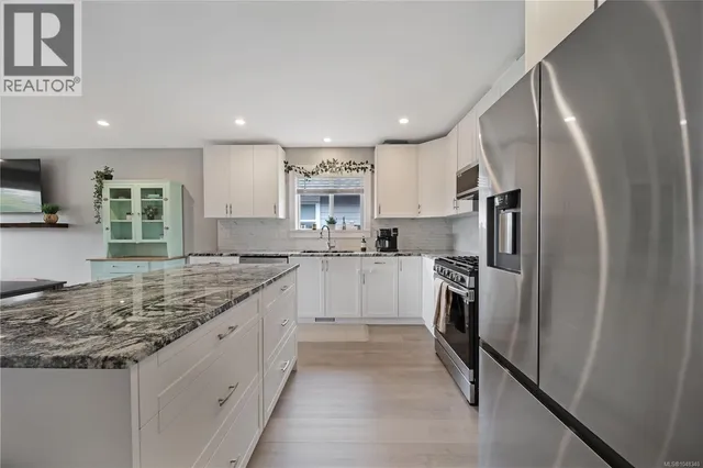 4453 9TH AVENUE, Port Alberni 2