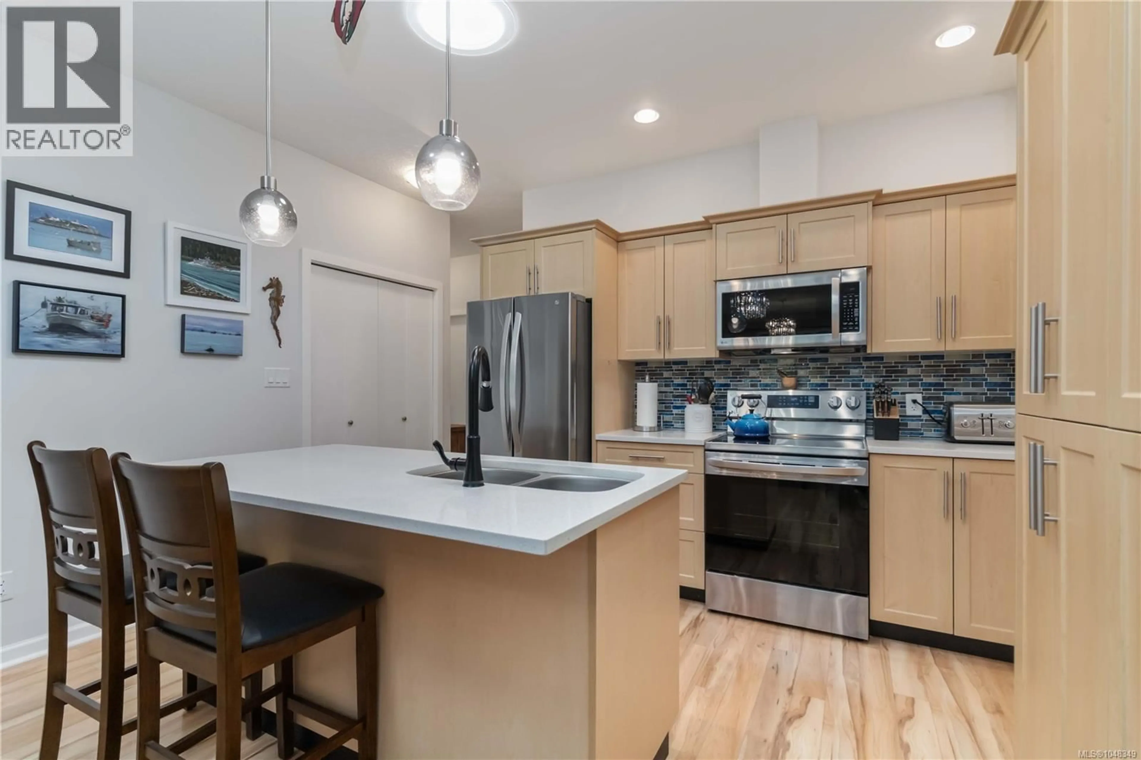 Open concept kitchen, unknown for 6373 SHAMBROOK DRIVE, Sooke British Columbia V9Z1N9