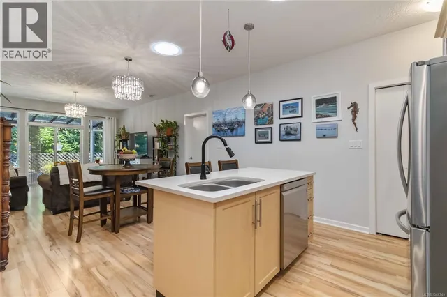 6373 SHAMBROOK DRIVE, Sooke 4