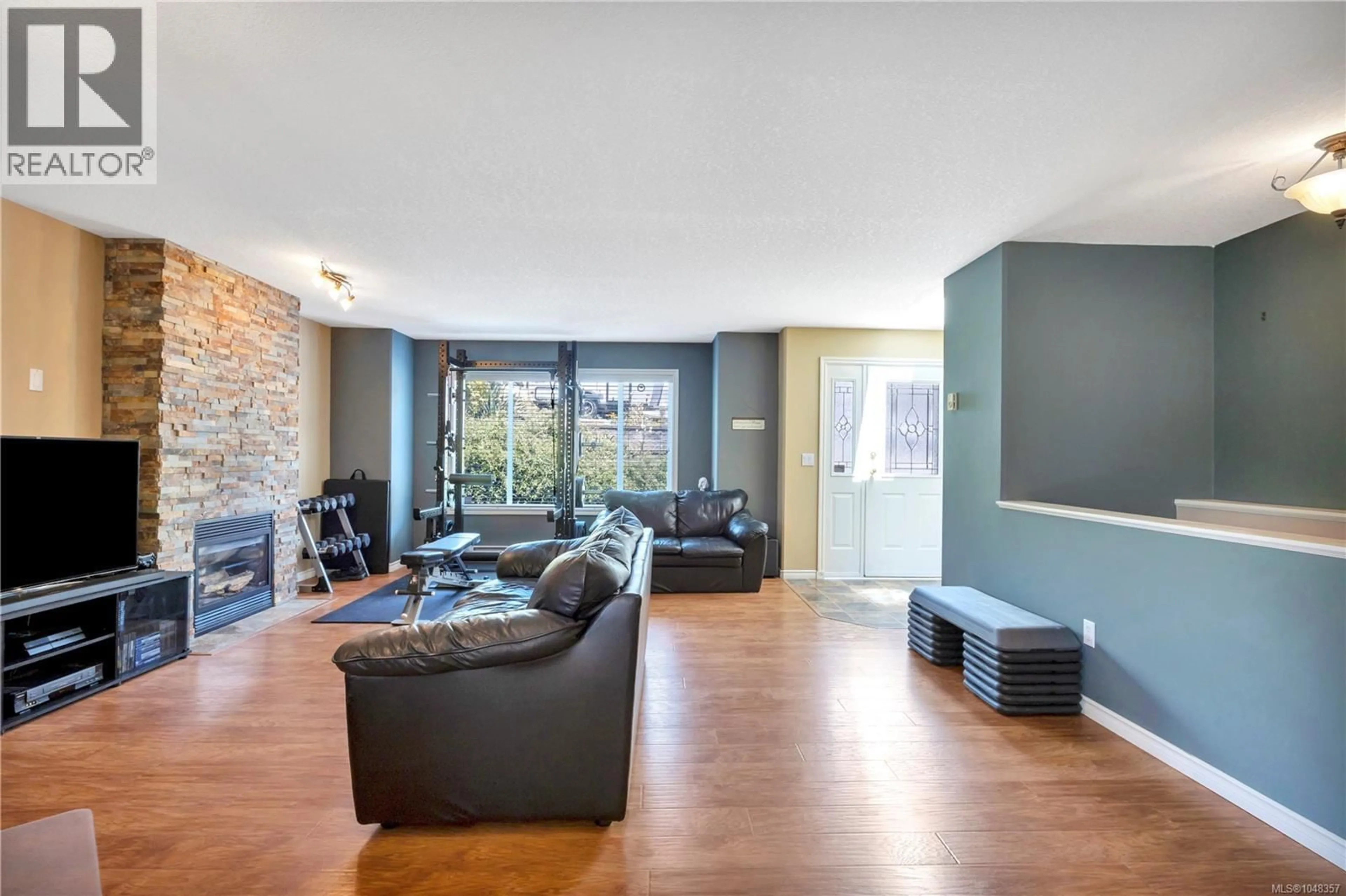 Living room with furniture, unknown for 4771 FAIRBROOK CRESCENT, Nanaimo British Columbia V9T6M6