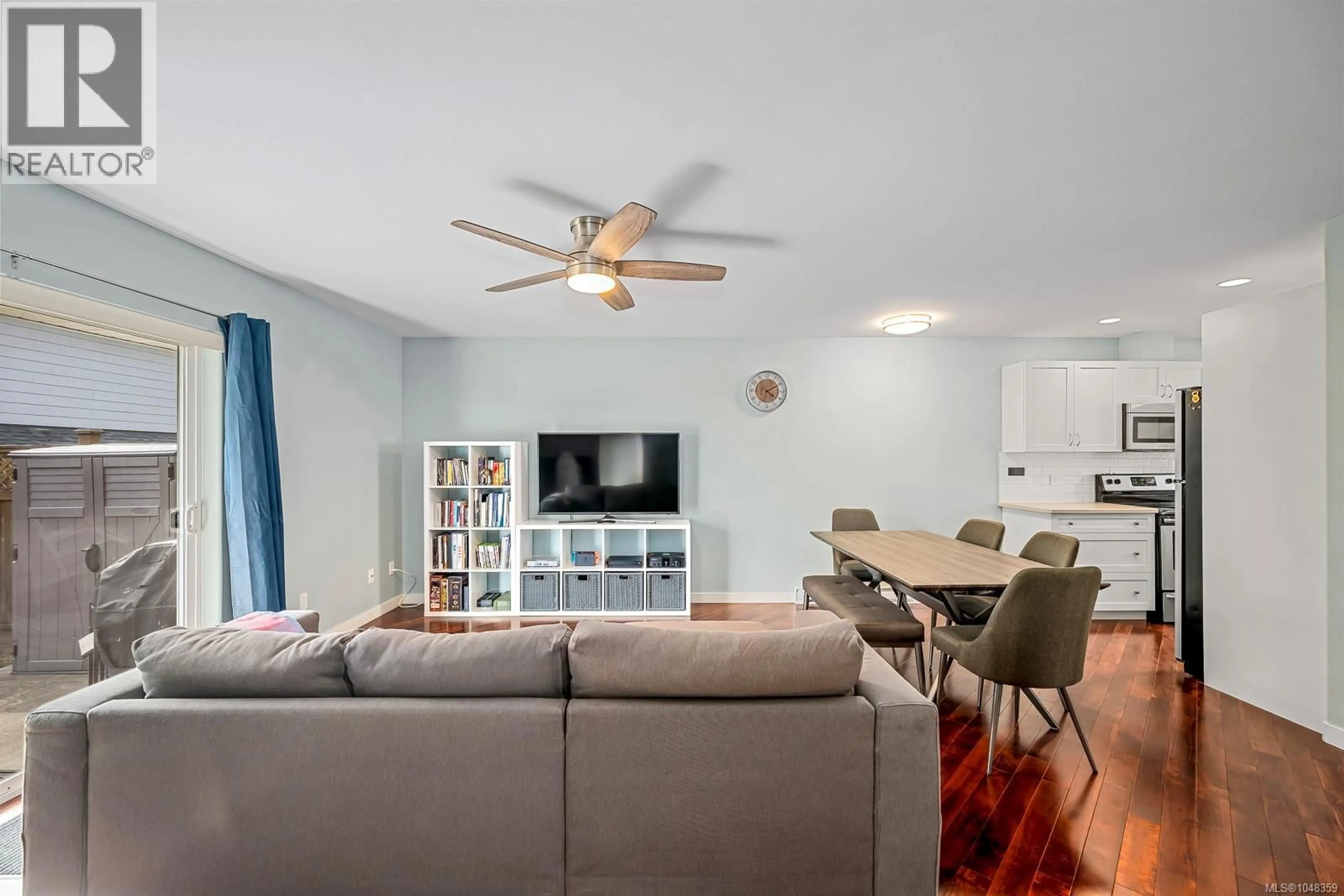 Living room with furniture, unknown for 105 - 170 CENTENNIAL DRIVE, Courtenay British Columbia V9N9V7
