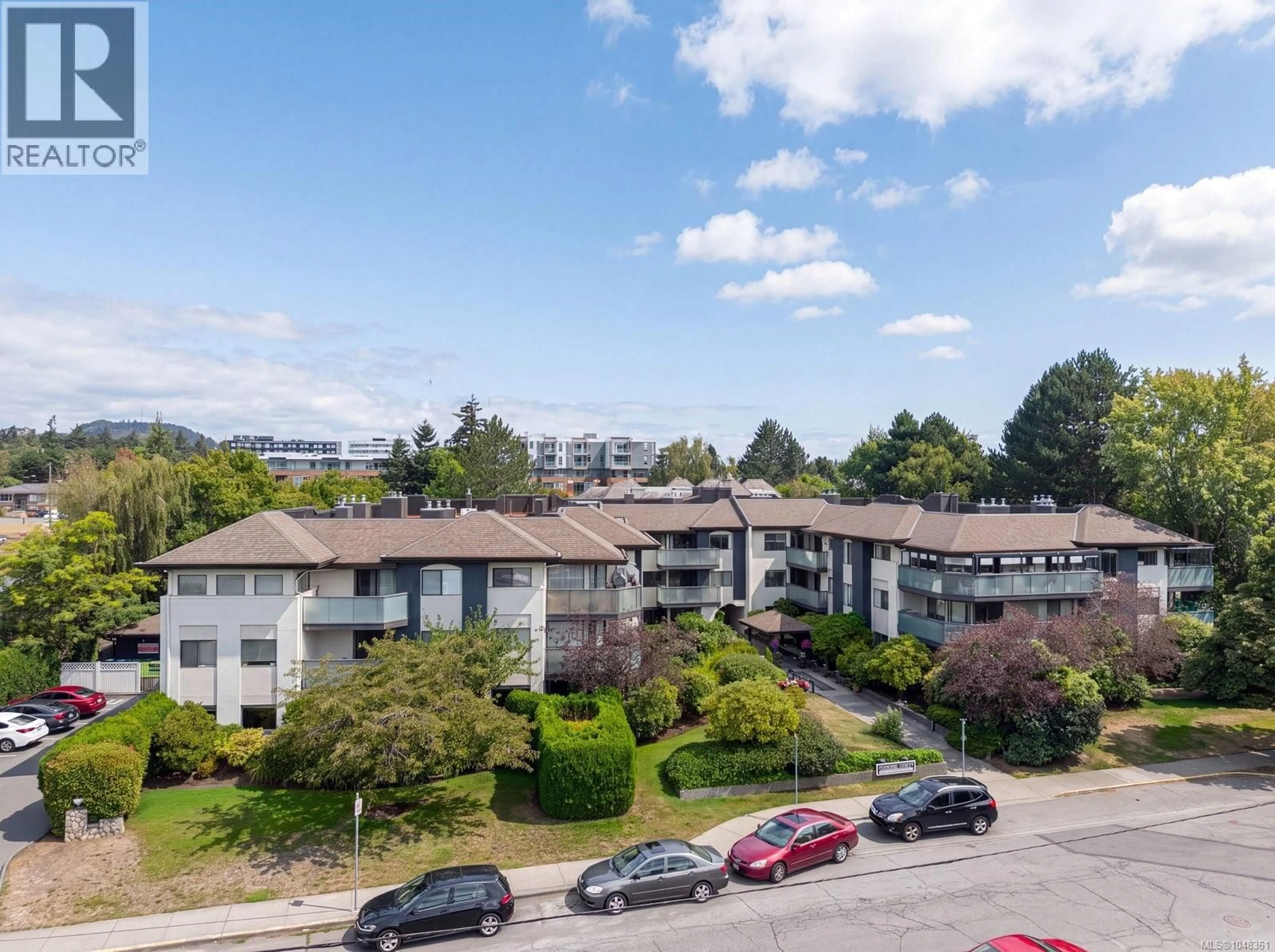 A pic from outside/outdoor area/front of a property/back of a property/a pic from drone, mountain view for 304 - 3900 SHELBOURNE STREET, Saanich British Columbia V8P4H8