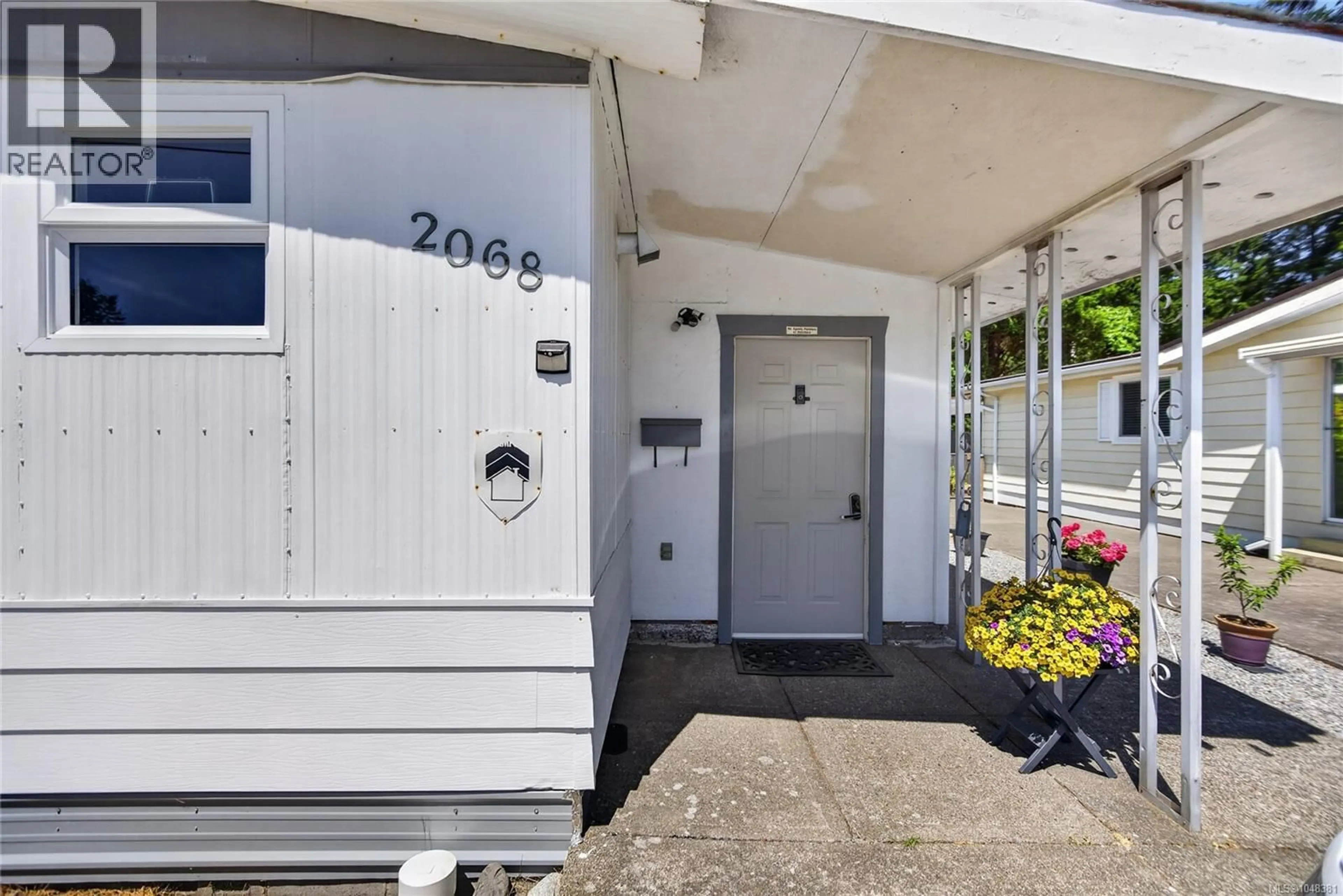 Unknown for 2068 4TH STREET EAST, Courtenay British Columbia V9N6V8